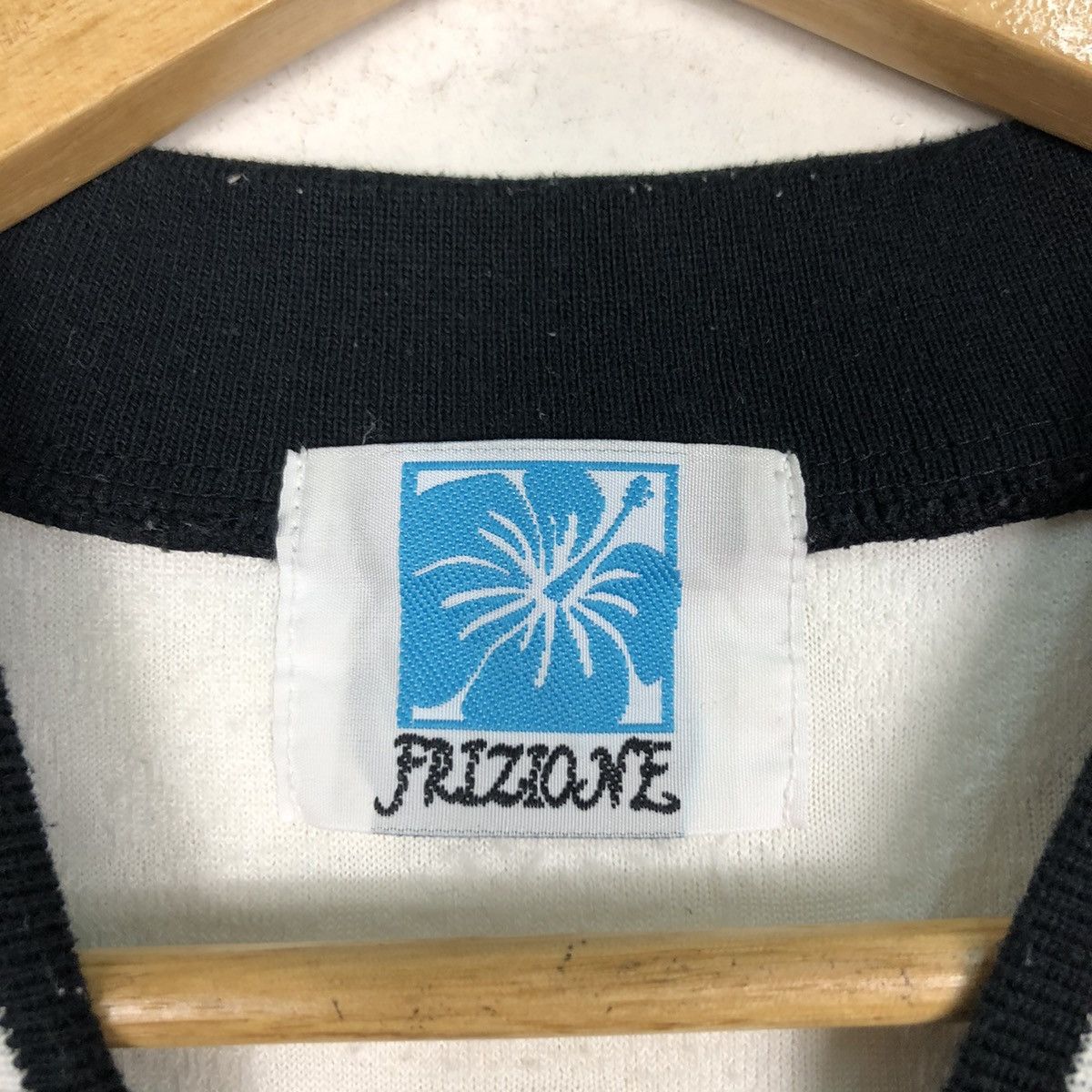 Japanese Brand × Vintage Vintage Frizione Shirt Japanese Brand Large Streetwear Size US L / EU 52-54 / 3 - 10 Thumbnail