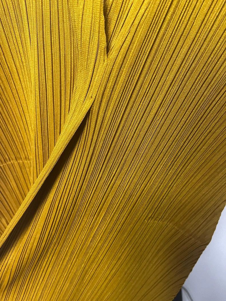 Issey Miyake issey miyake size:3 Yellow pleated coat Size XXS / US 00 / IT 34 - 2 Thumbnail