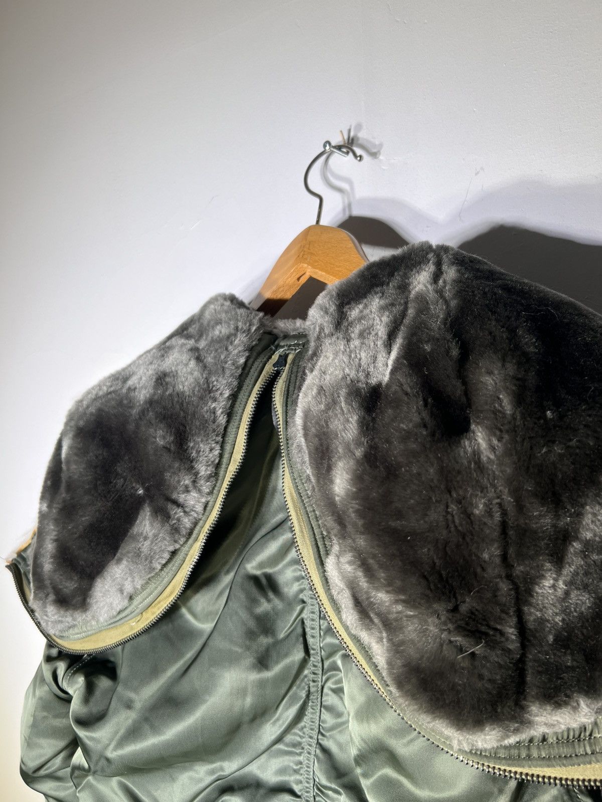 Alpha Industries Vintage Alpha Industries N-2B Bomber Jacket 1977 Size US M / EU 48-50 / 2 - 8 Thumbnail