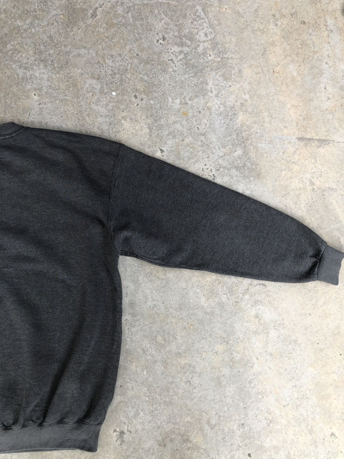 Nike Vintage Nike Embroidered Logo Sweatshirt Size US L / EU 52-54 / 3 - 12 Thumbnail