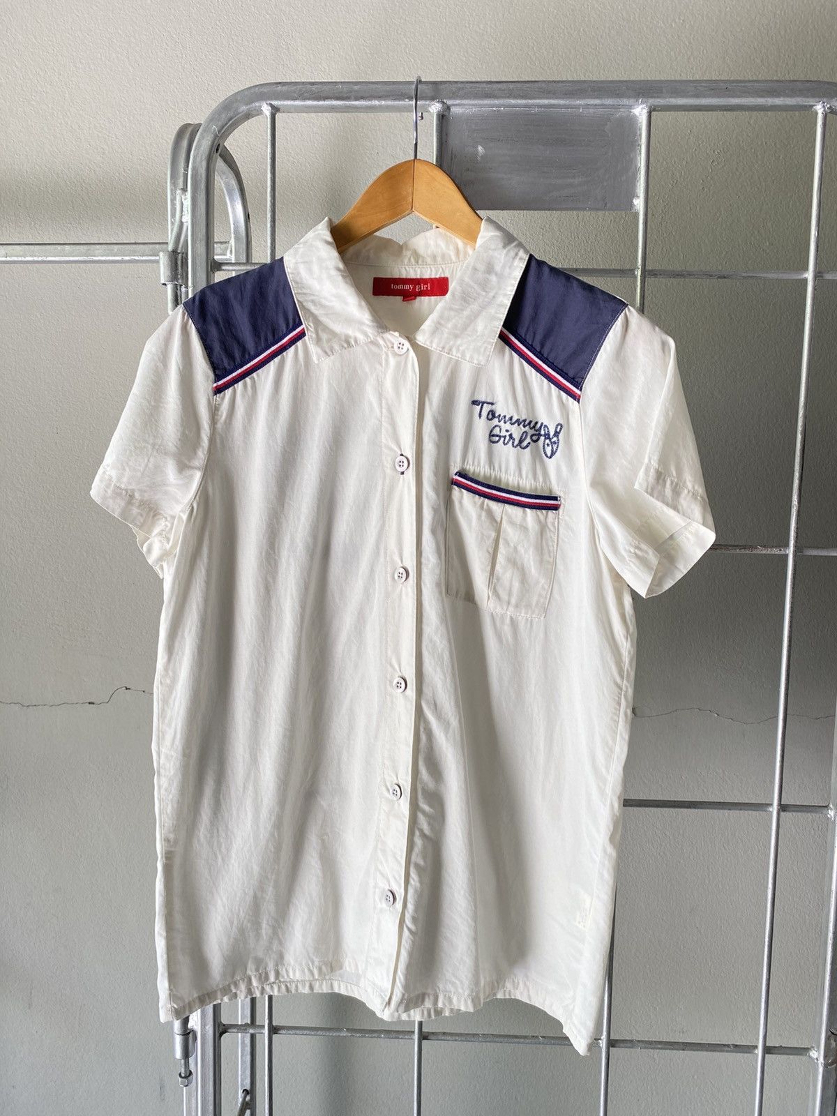 Tommy Hilfiger Tommy Girl White Shirt with Embroidered Logo Size ONE SIZE - 8 Thumbnail