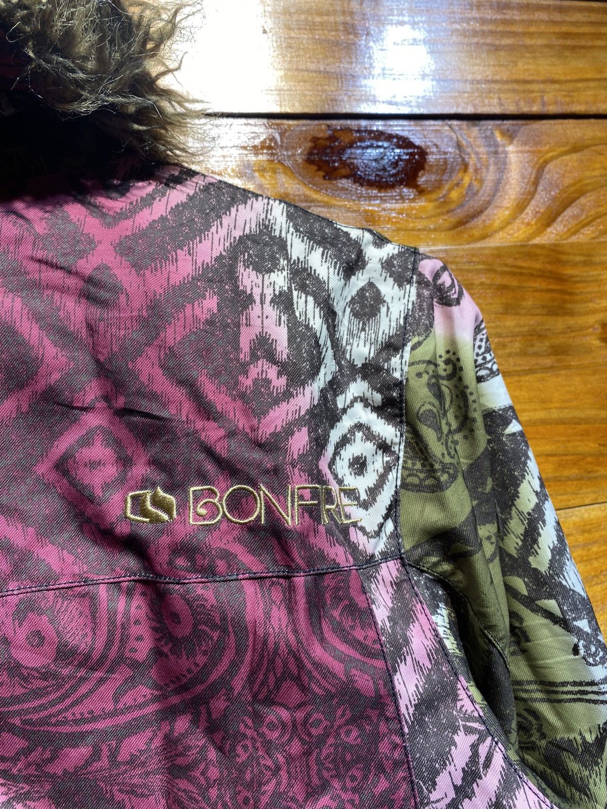 Bonfire Vintage Bonfire Drylevel 2 Snowboard Jacket – 90s Outerwear Size US S / EU 44-46 / 1 - 13 Thumbnail