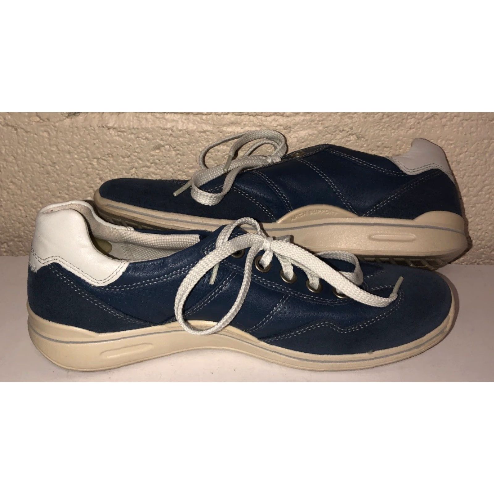 Ecco Ecco Sneakers Women's Athletic Comfort Blue White EUR 40 Size 9.5 US 9.5 Womens Colorful Shoes Size US 10 / IT 40 - 4 Thumbnail