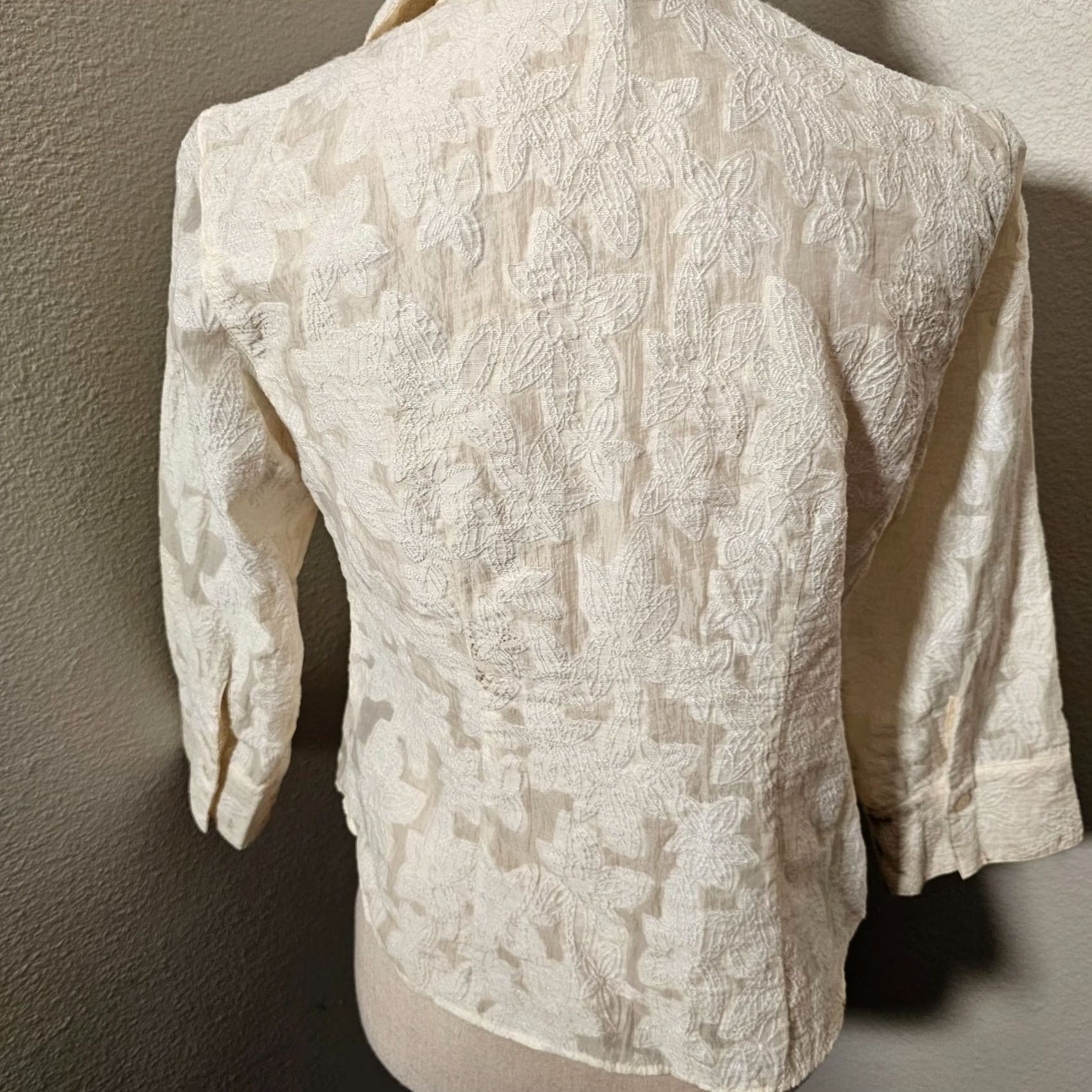 Talbots Talbots Petites Women's 4 Linen 3/4 Sleeve Button Down Shirt Ivory Sheer Blouse Shirt Blouse Size S / US 4 / IT 40 - 4 Thumbnail