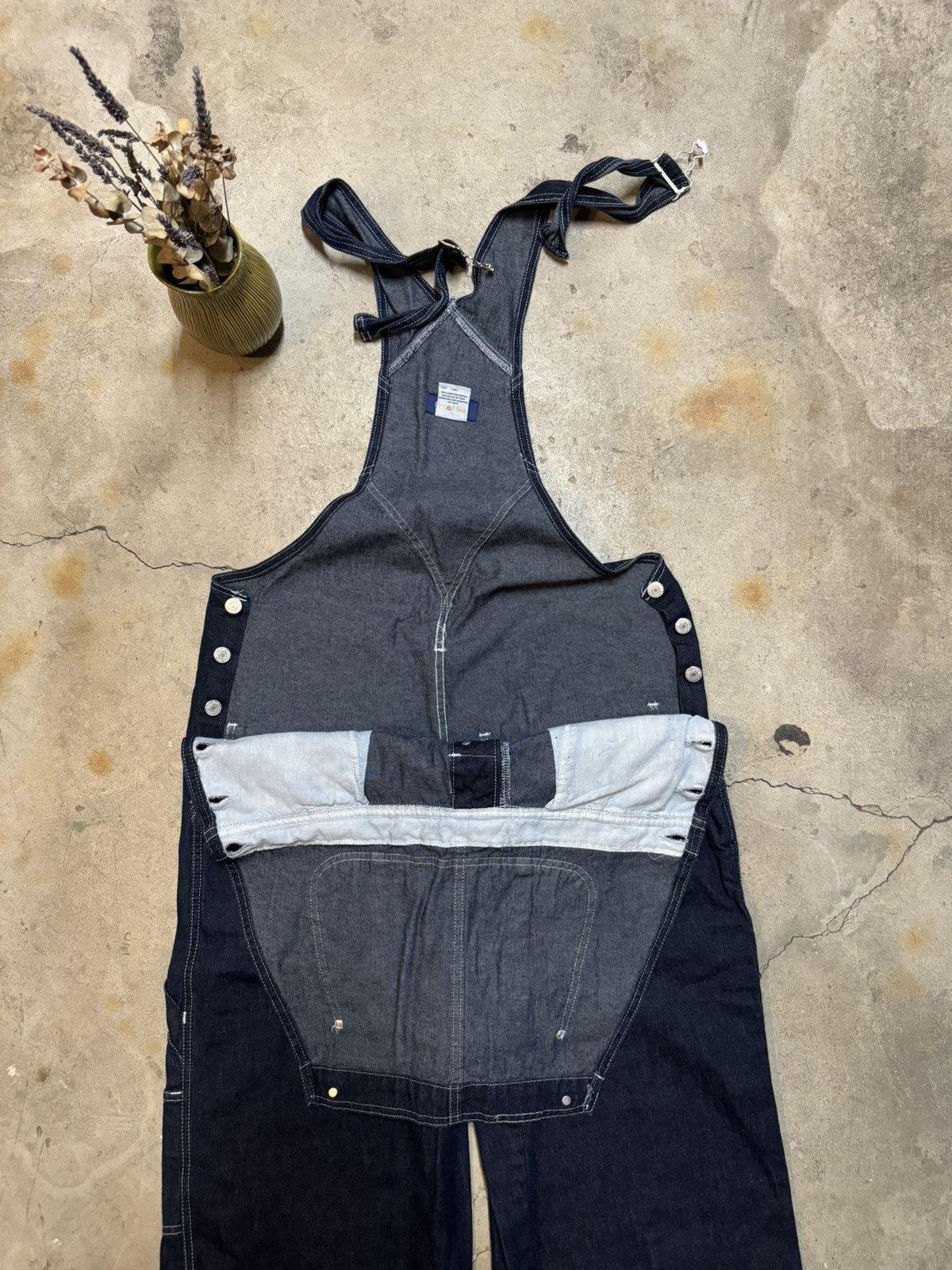 Guess × Vintage Vintage Guess Wide Leg Denim Overalls Size Large Dark Indigo Size US 36 / EU 52 - 9 Thumbnail