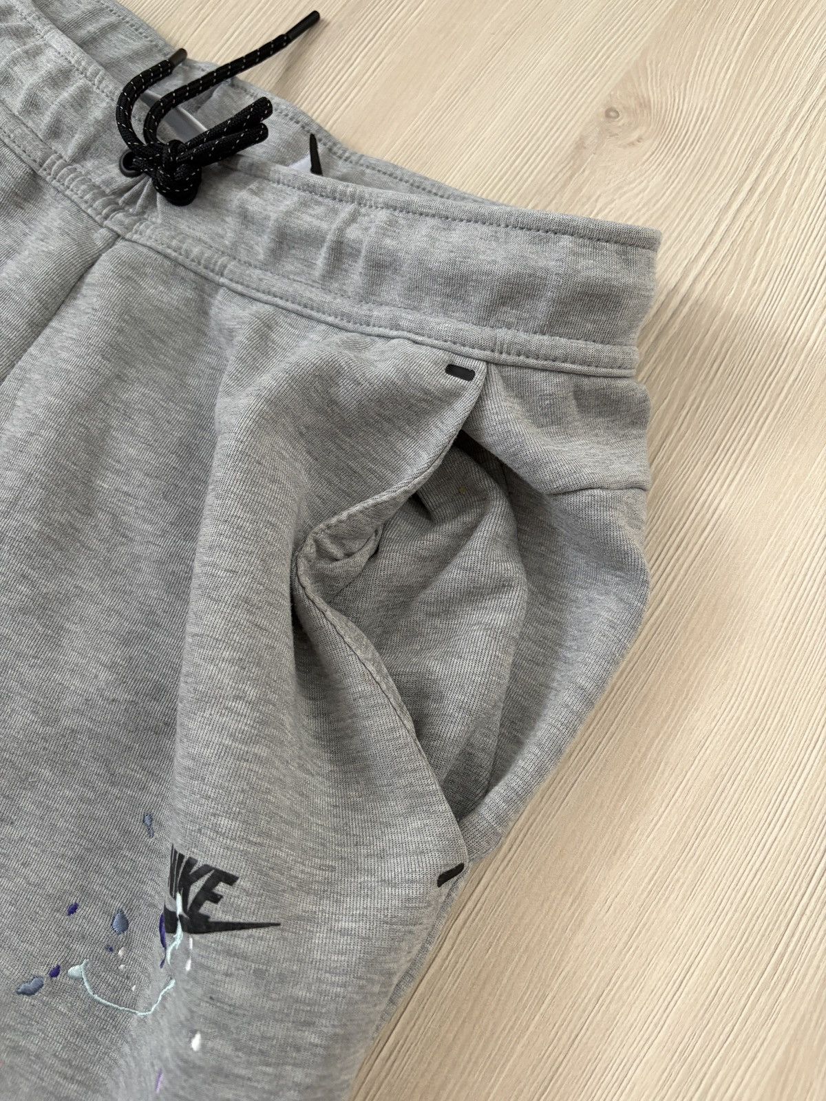 Nike Nike Tech Embroidered Joggers Sweatpants Size US 32 / EU 48 - 9 Thumbnail