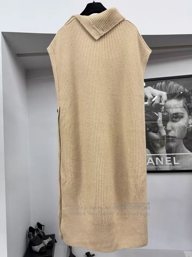 Hermes Hermes Camel hair side button knitted dress Size S / US 4 / IT 40 - 3 Thumbnail