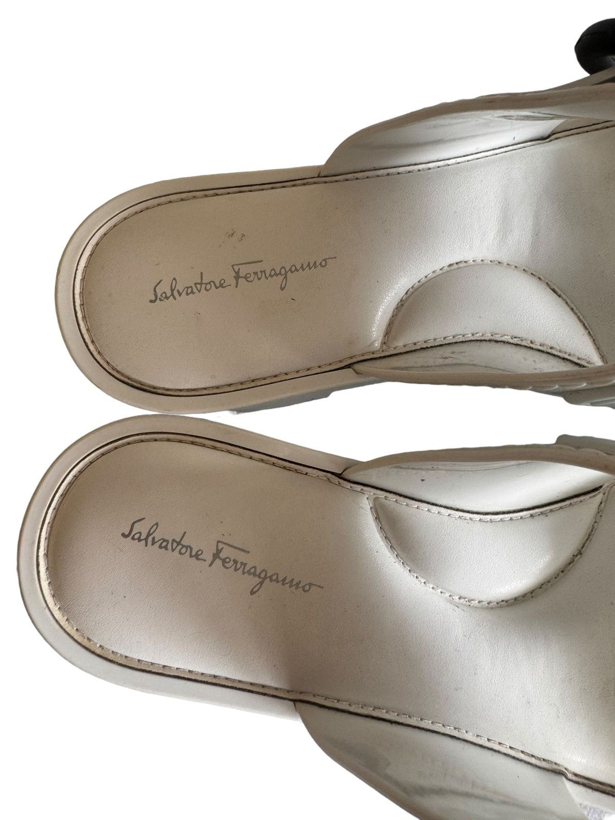 Salvatore Ferragamo Ferragamo Flat Sandals Size US 7 / IT 37 - 2 Thumbnail