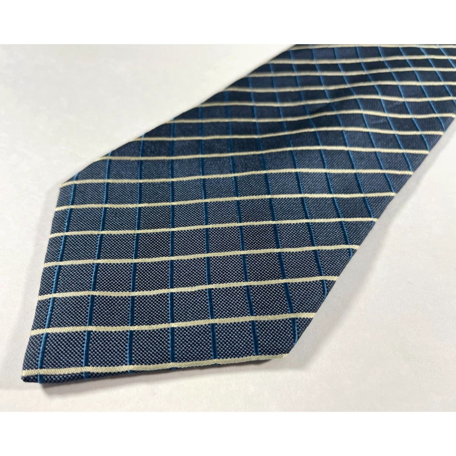 Sulka Sulka Men’s Luxury Silk Tie Geometric Gray Made in France Silk Wide 3.75" Classic Length 60" Size ONE SIZE - 4 Thumbnail