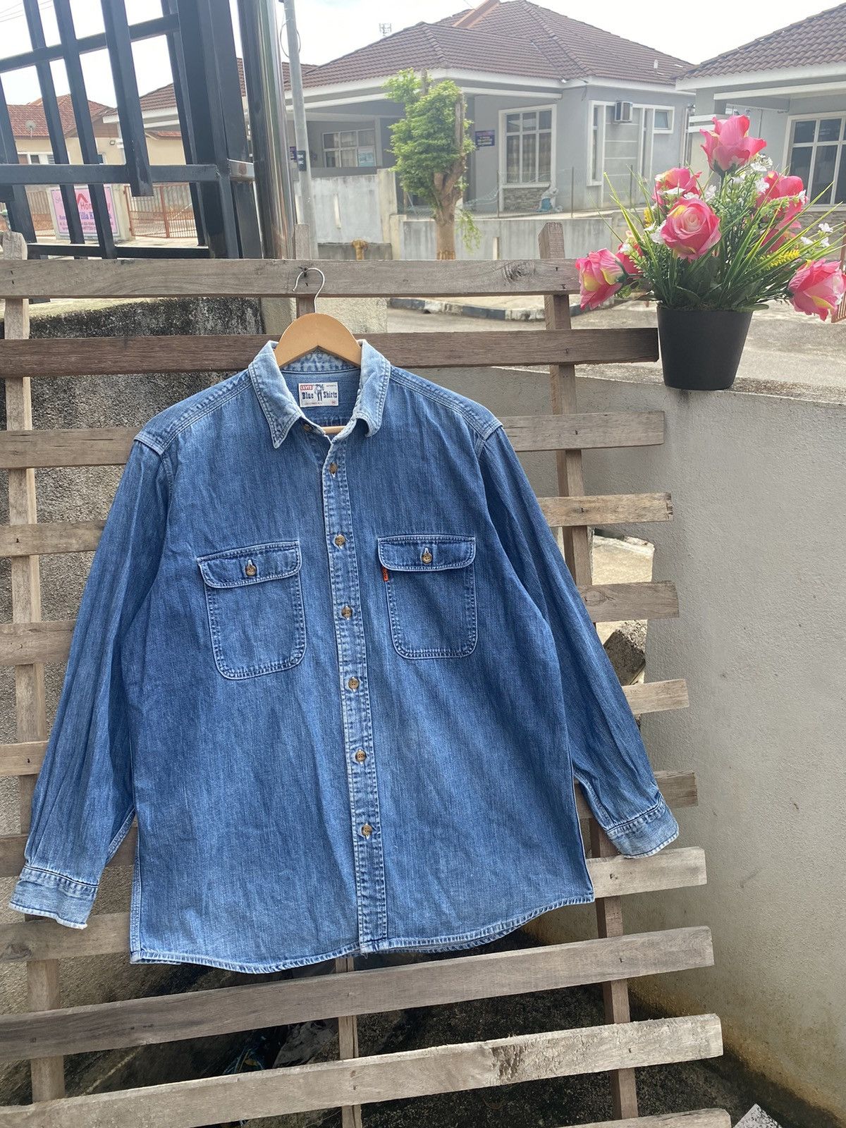 Levi's Vintage Levi's Orange Tab Denim Shirt - size 25” x 28.5” Size US M / EU 48-50 / 2 - 1 Thumbnail