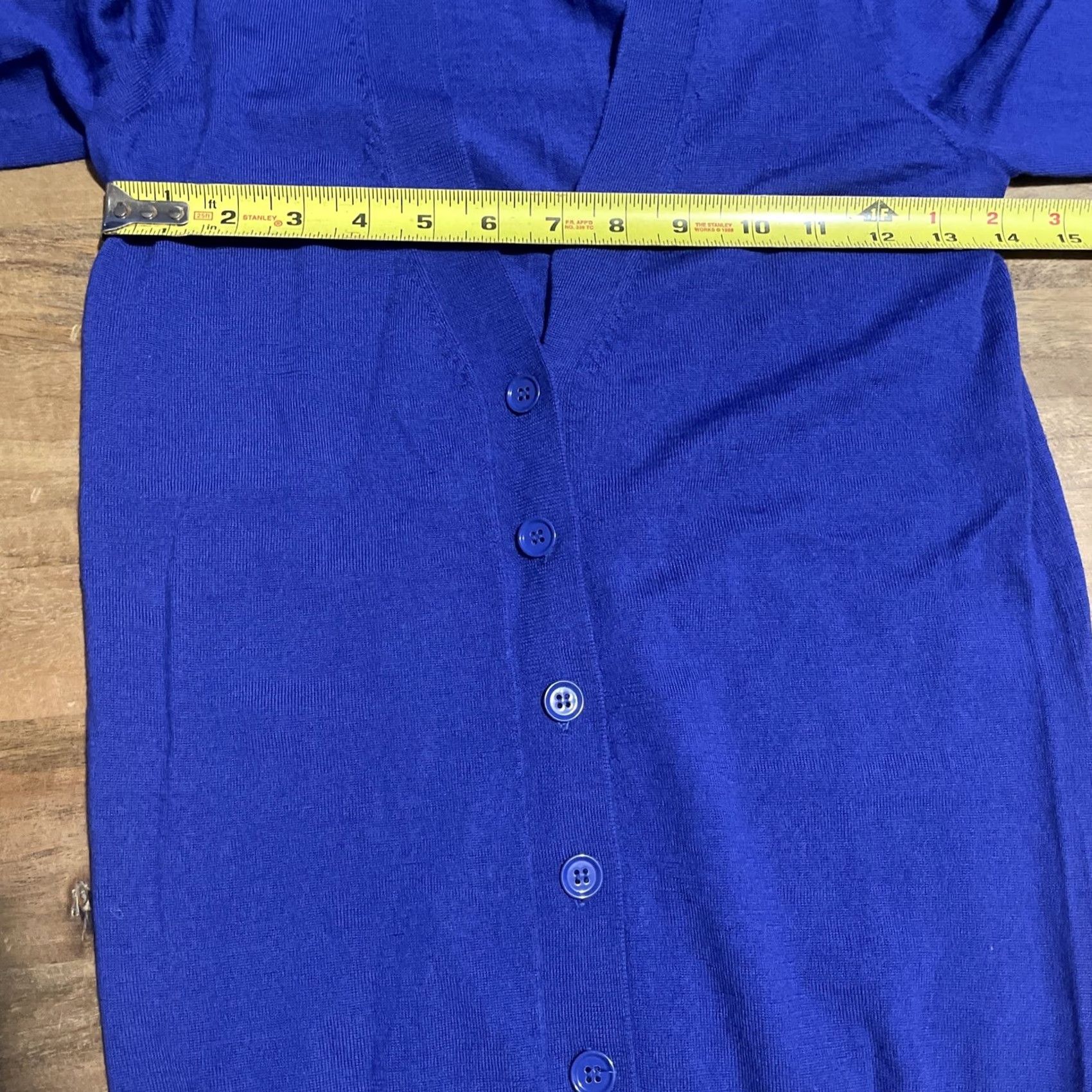 J.Crew J. Crew Cardigan Sweater Women's XXS 100% Merino Wool Blue Crew Neck Button Classic Winter Cardigan Women’s Size XXS Blue Size XXS / US 00 / IT 34 - 6 Thumbnail