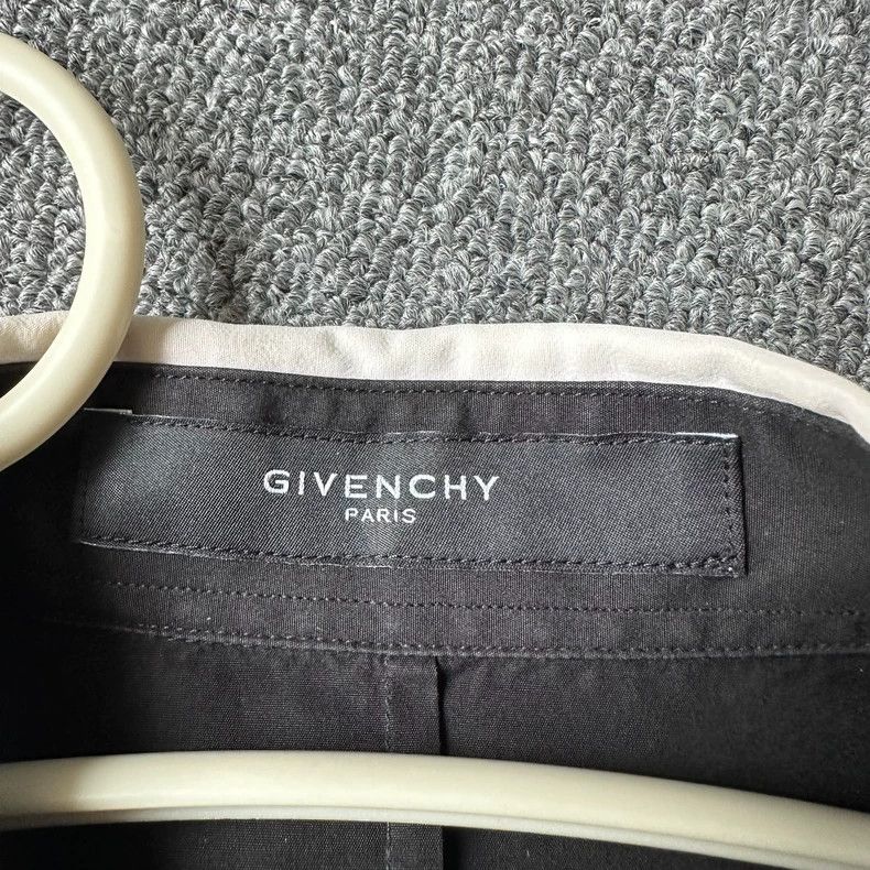 Givenchy Givenchy Black color block shirt, size 40 Size US S / EU 44-46 / 1 - 3 Thumbnail