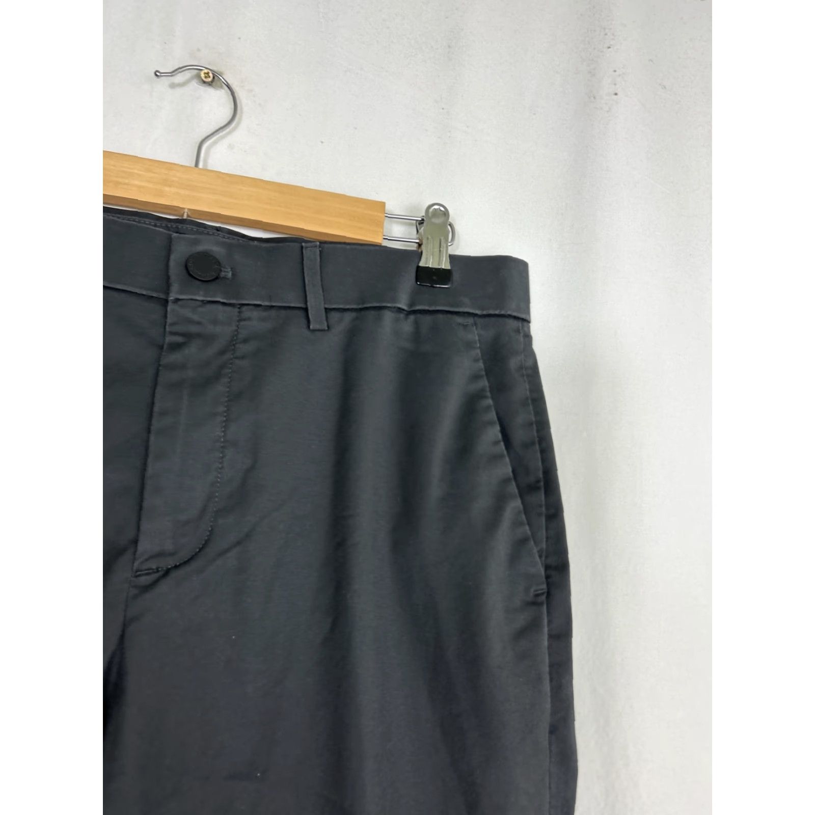 Banana Republic Banana Republic Men Pants Slim Gray 32x31 Dress Polyester Blend Slim Fit 32 Mens Gray Dress Pants Size US 32 / EU 48 - 6 Thumbnail