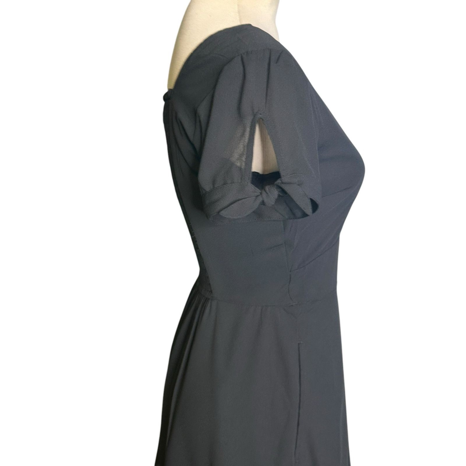 Abercrombie & Fitch Abercrombie & Fitch black A line mini skirt size XXS Size XXS / US 00 / IT 34 - 13 Thumbnail