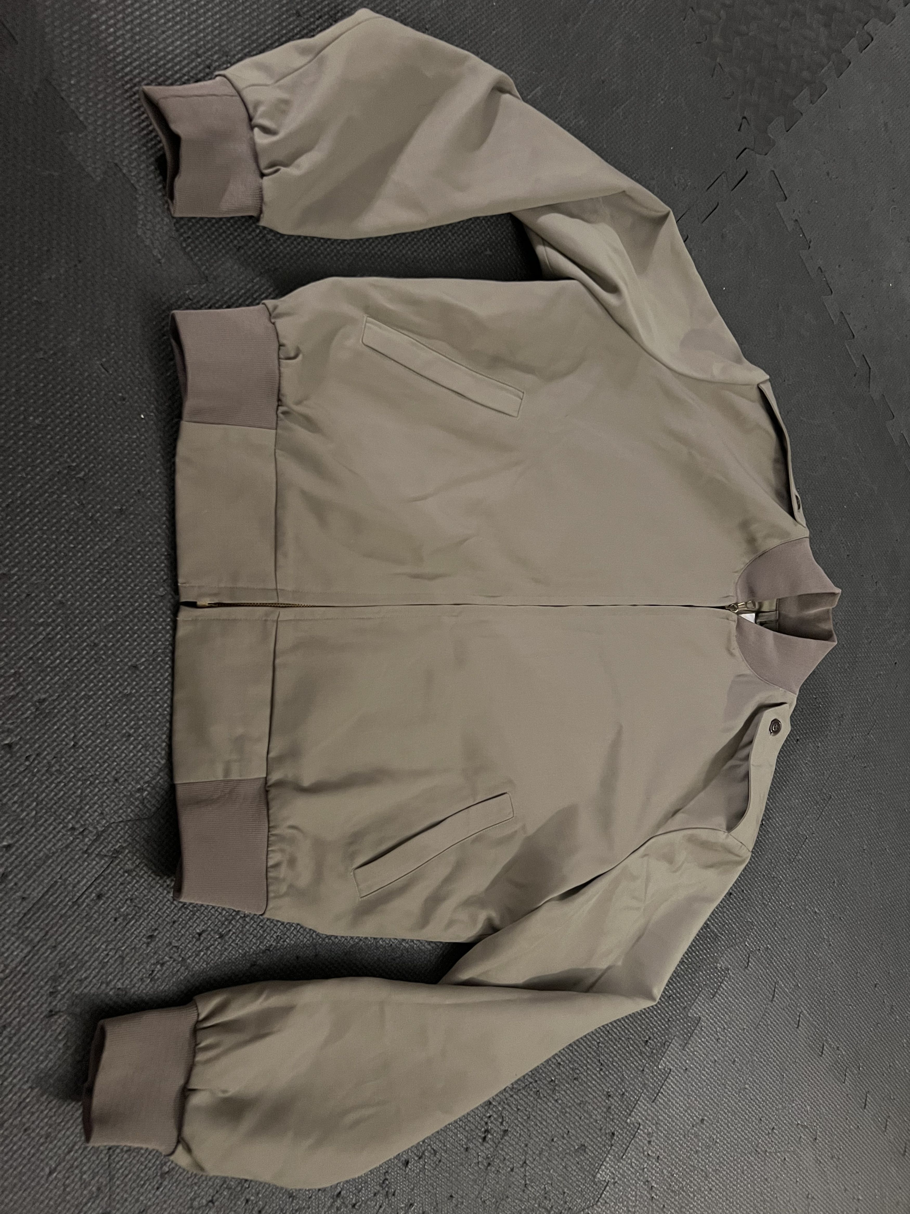 Vintage USMC Military Intermediate Weight Jacket Tan Pewter 2246 42L Size US L / EU 52-54 / 3 - 1 Thumbnail