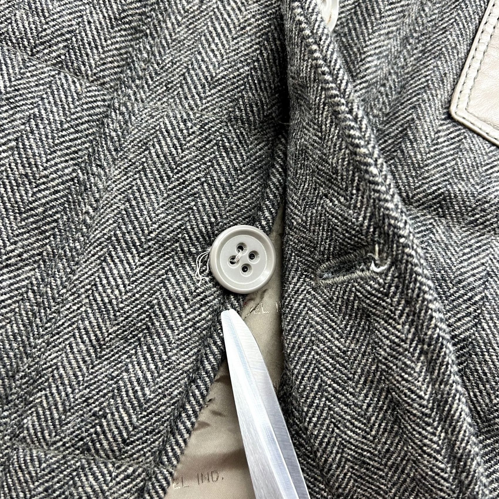 Diesel VINTAGE Diesel Herringbone Wool Jacket Mens Large Gray Buttons Leather Pocket Shirt Size US L / EU 52-54 / 3 - 3 Thumbnail
