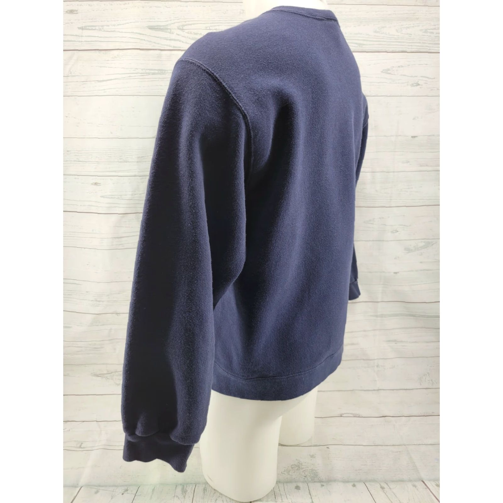 Nike VINTAGE Nike Athletics Dept Women Sweater Shirt Pullover Blue Size Large Crew Neck Pullover 90s 2000s Size L / US 10 / IT 46 - 7 Thumbnail