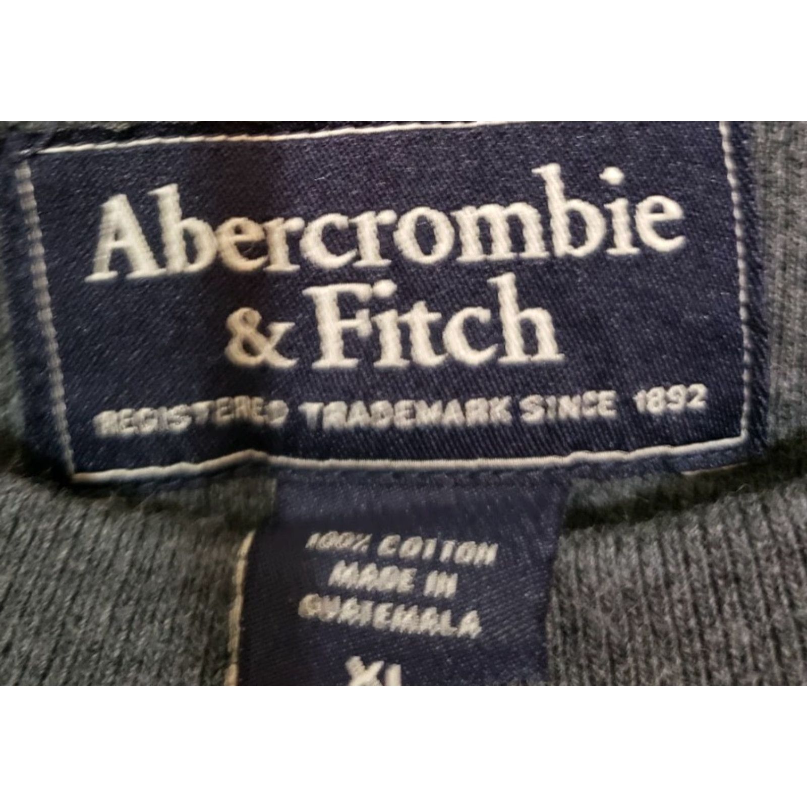 Abercrombie & Fitch Abercrombie & Fitch XL Mens Muscle Crew Neck Sweater Gray Red Cotton Knit Logo VINTAGE (if applicable) Mens Size US XL / EU 56 / 4 - 4 Thumbnail