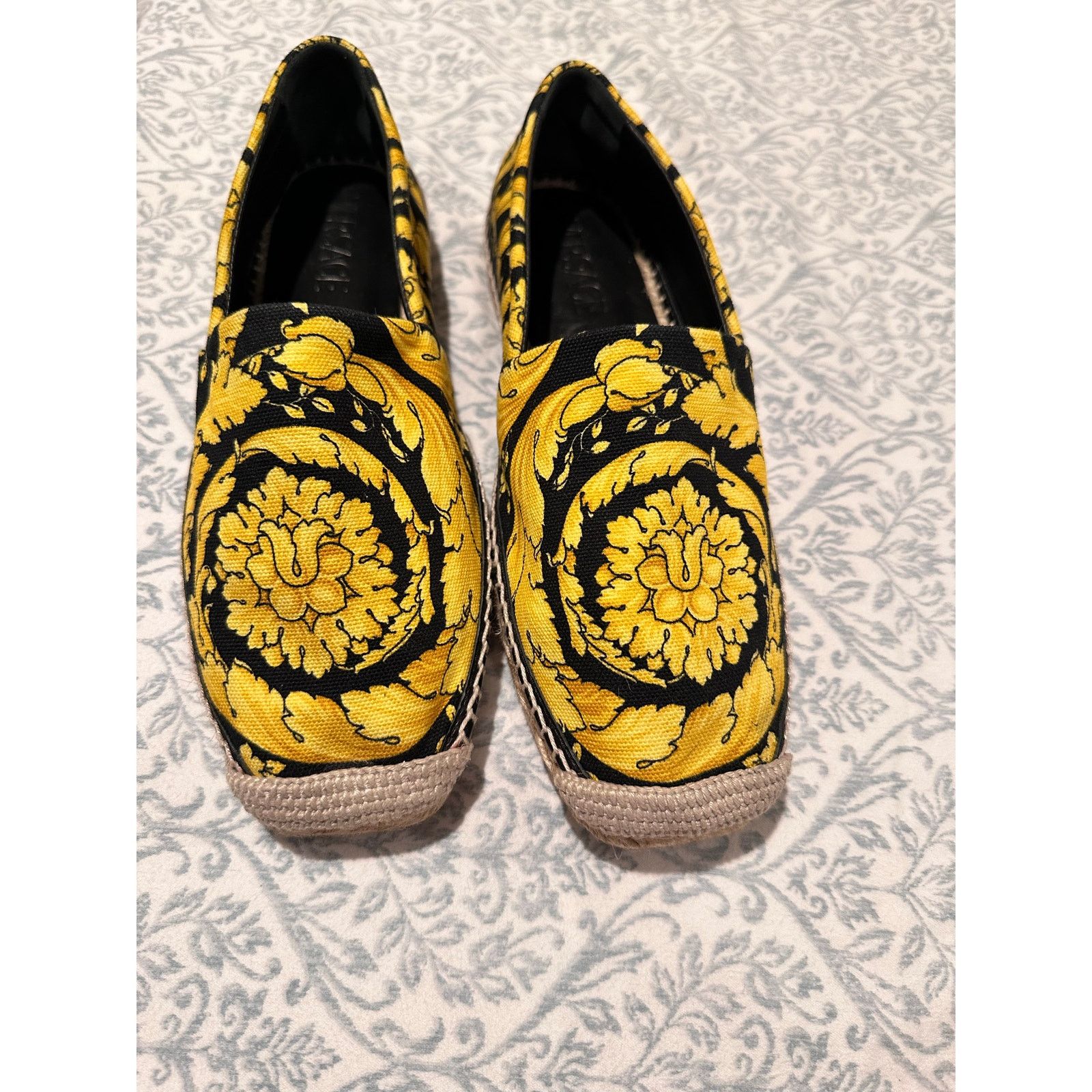 Versace Versace Barocco Print Canvas Espadrilles sz38.5 Size US 7.5 / IT 37.5 - 7 Thumbnail
