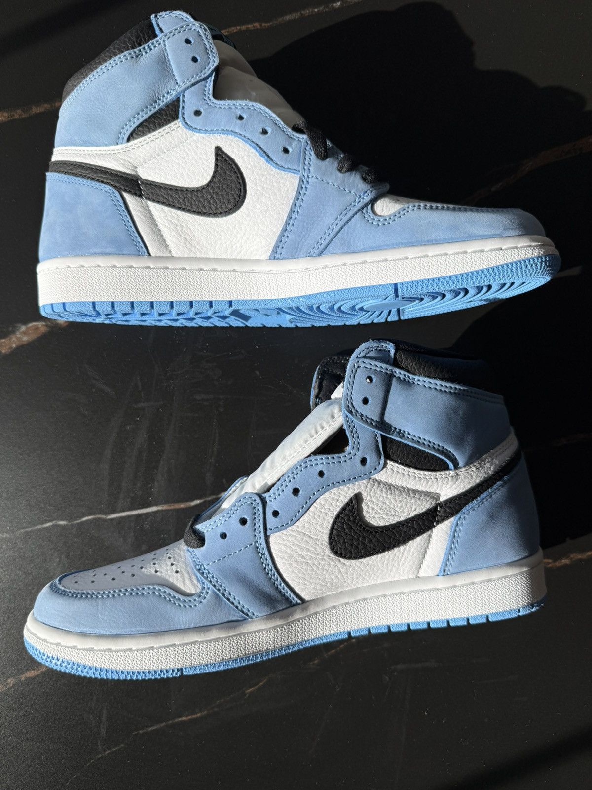 Nike Jordan 1 Retro High OG Universaty Blue Size US 9 / EU 42 - 4 Thumbnail
