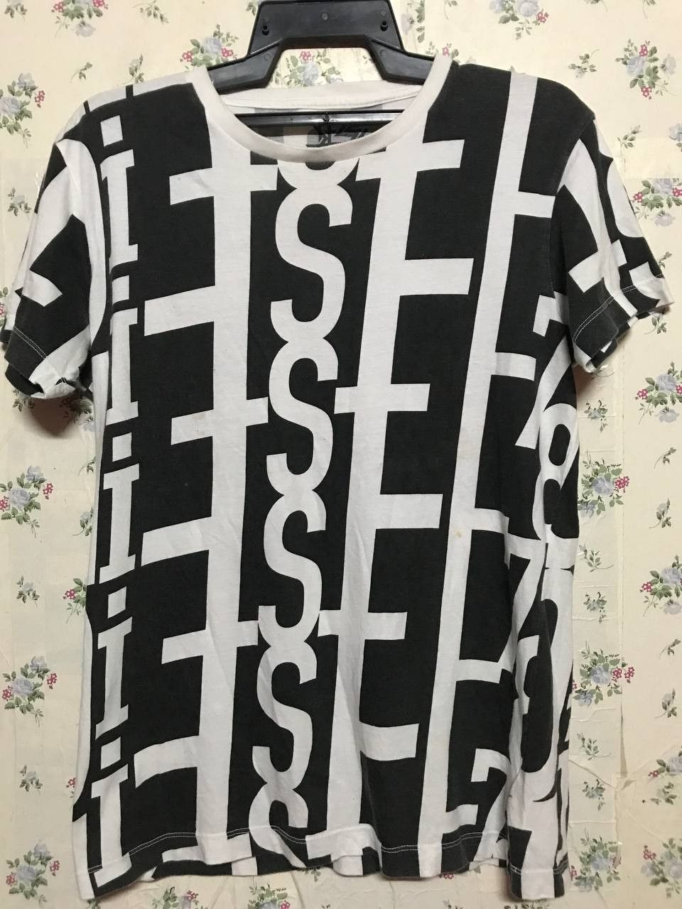 Designer × Diesel Diesel 978 OVP Tee Size US S / EU 44-46 / 1 - 1 Thumbnail