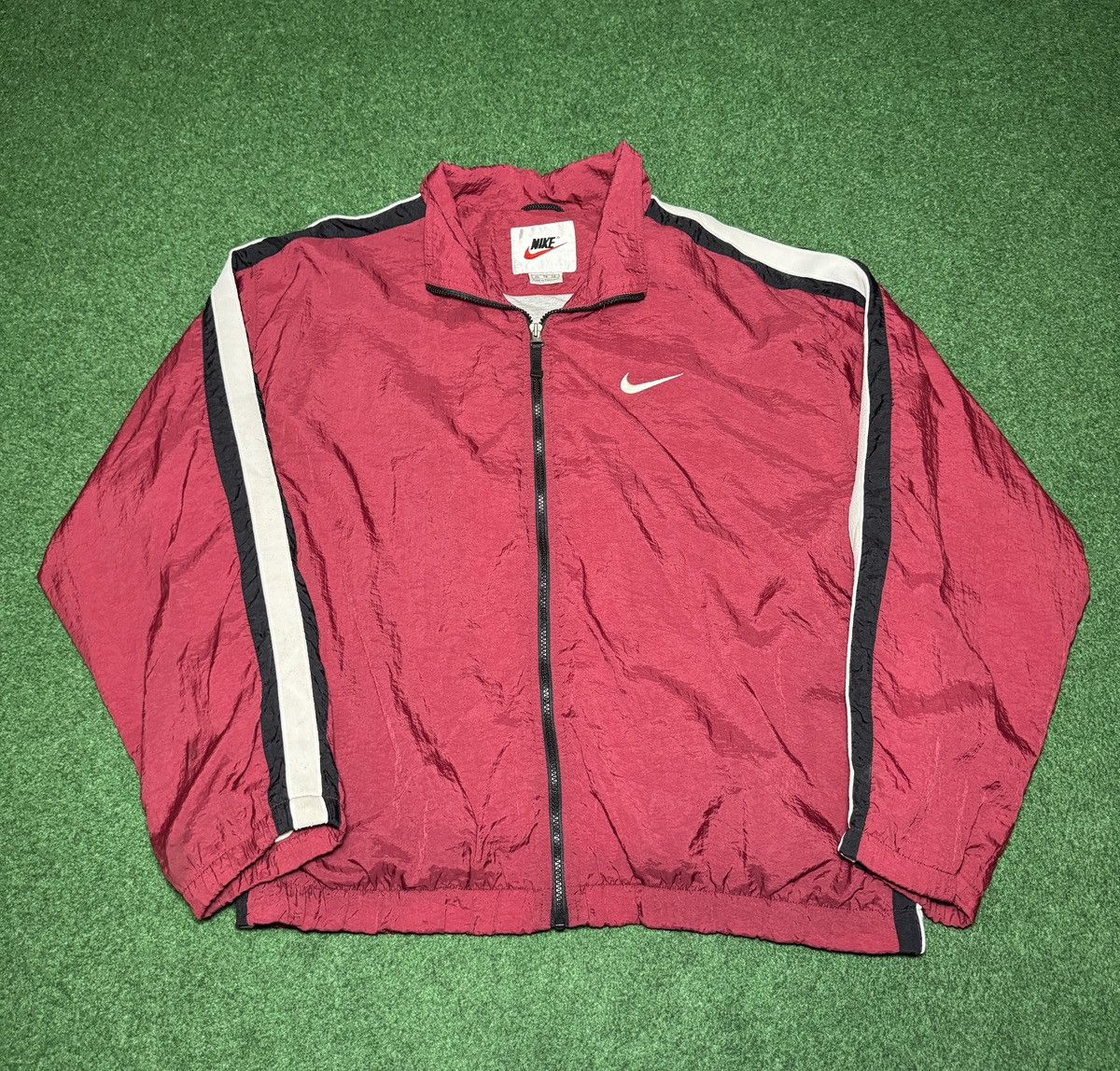 Nike Vintage 90s Nike Zip Big Swoosh Retro Windbreaker Jacket Size US XL / EU 56 / 4 - 1 Thumbnail
