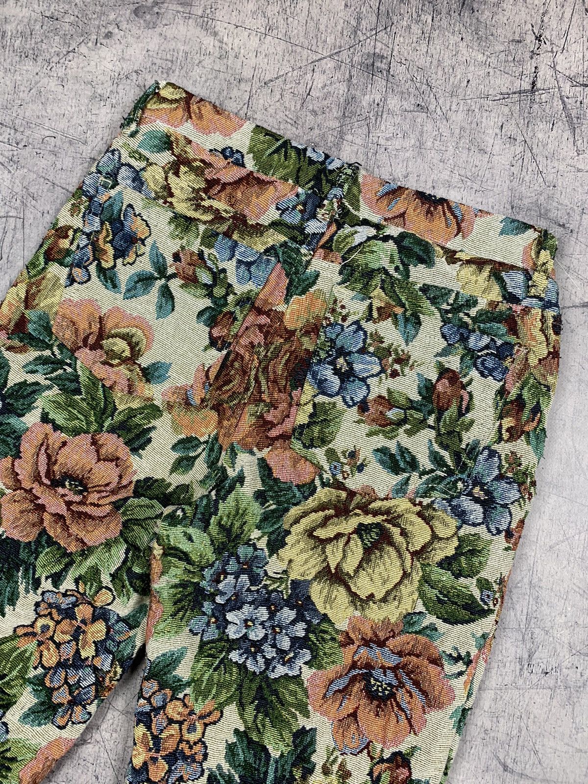 Jaded London Jaded London Floral Pants Boyfriend Fit Size 30 Size US 30 / EU 46 - 8 Thumbnail
