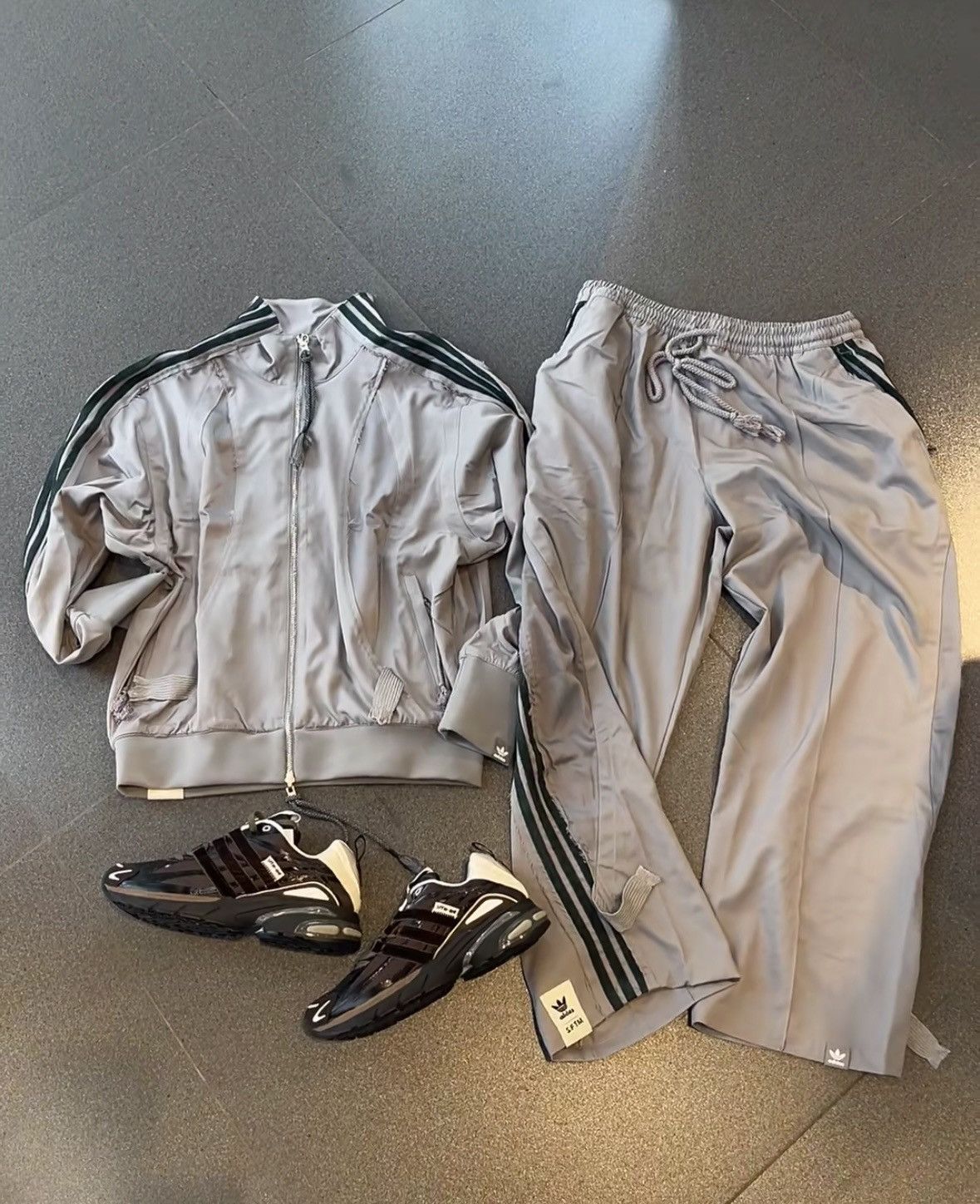 Song for the mute x Adidas Original Tracksuit