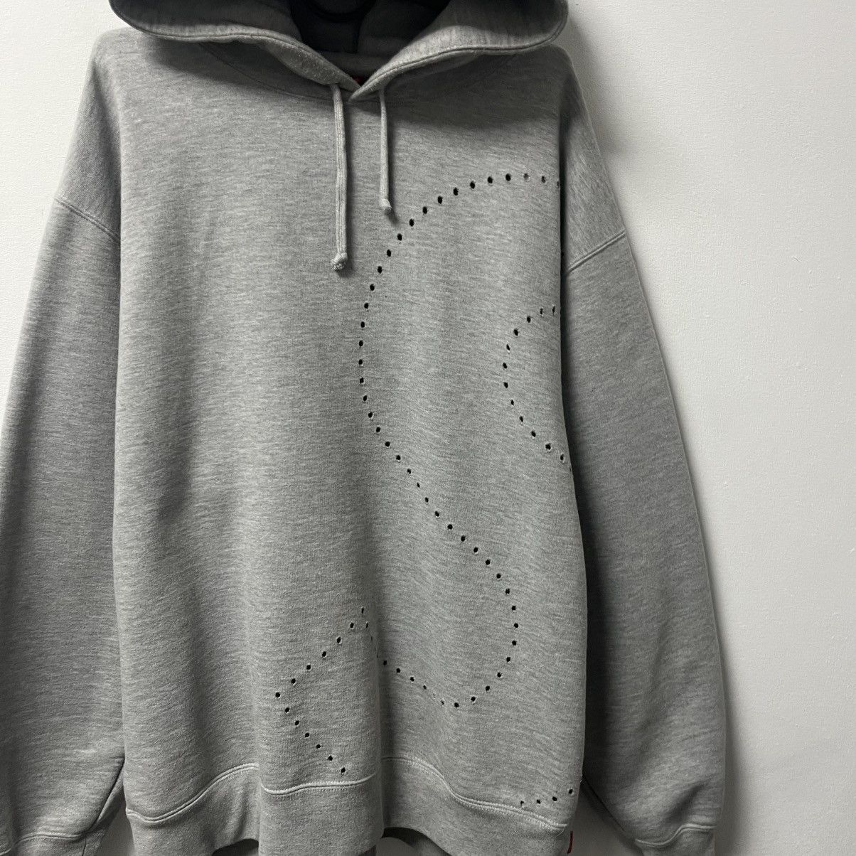Supreme Supreme Hoodie Grey Size US XL / EU 56 / 4 - 5 Thumbnail