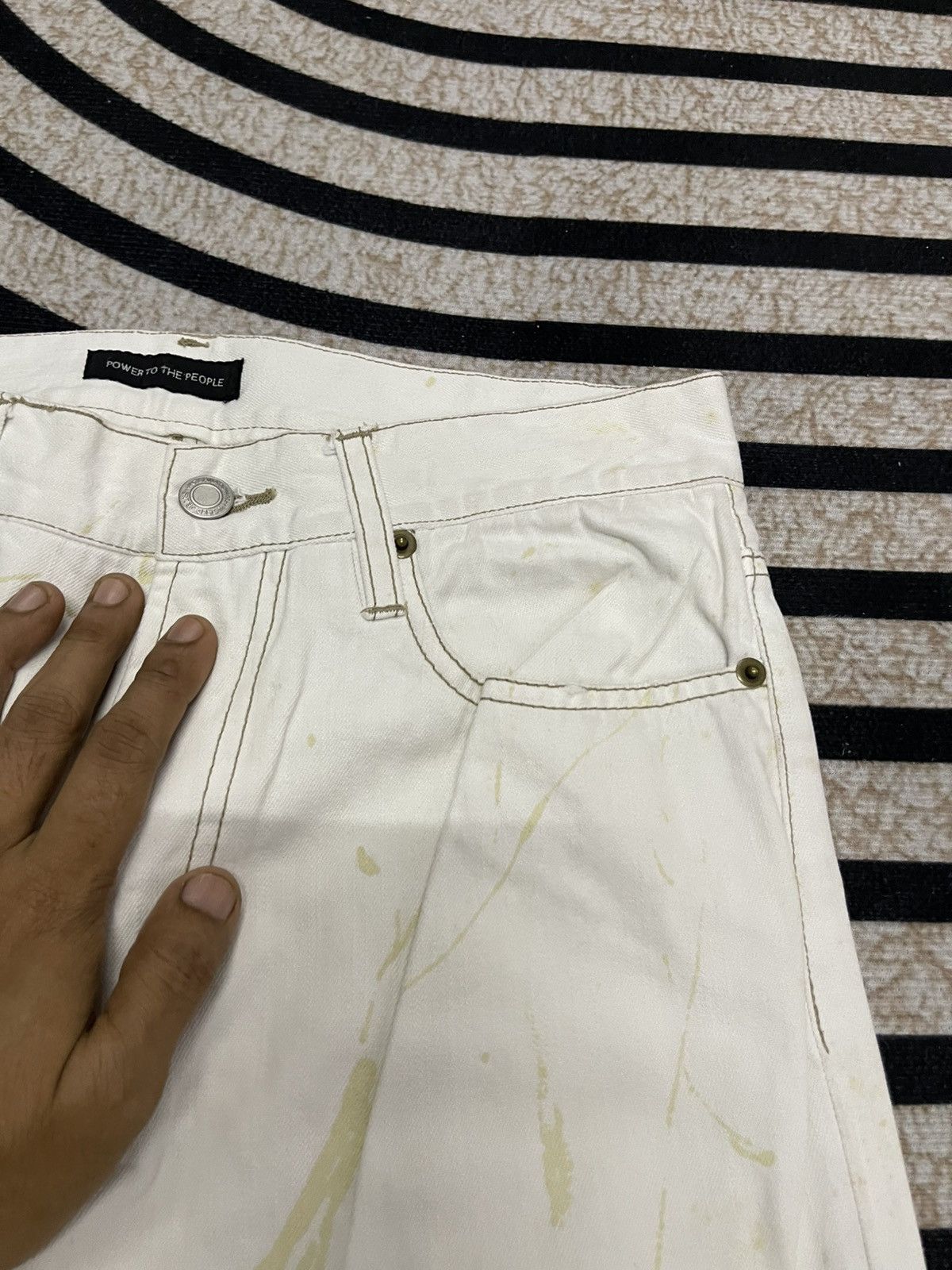 Japanese Brand 90s POWER TO THE PEOPLE DISTRESSED SPLASH PAINT RARE DESIGN Size US 28 / EU 44 - 7 Thumbnail