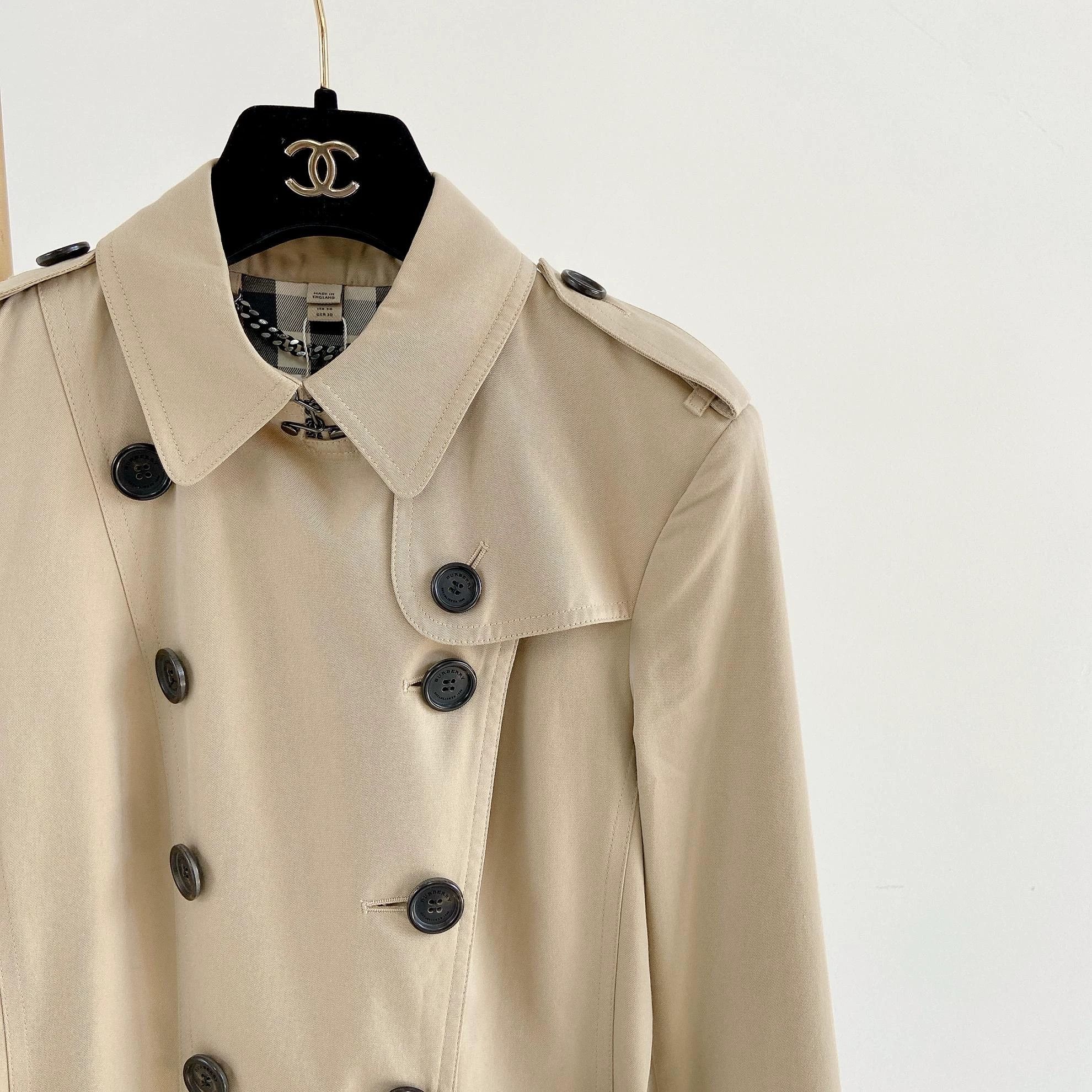 Burberry Burberry Light Khaki Trench Coat UK2 1918 Size XXS / US 00 / IT 34 - 3 Thumbnail
