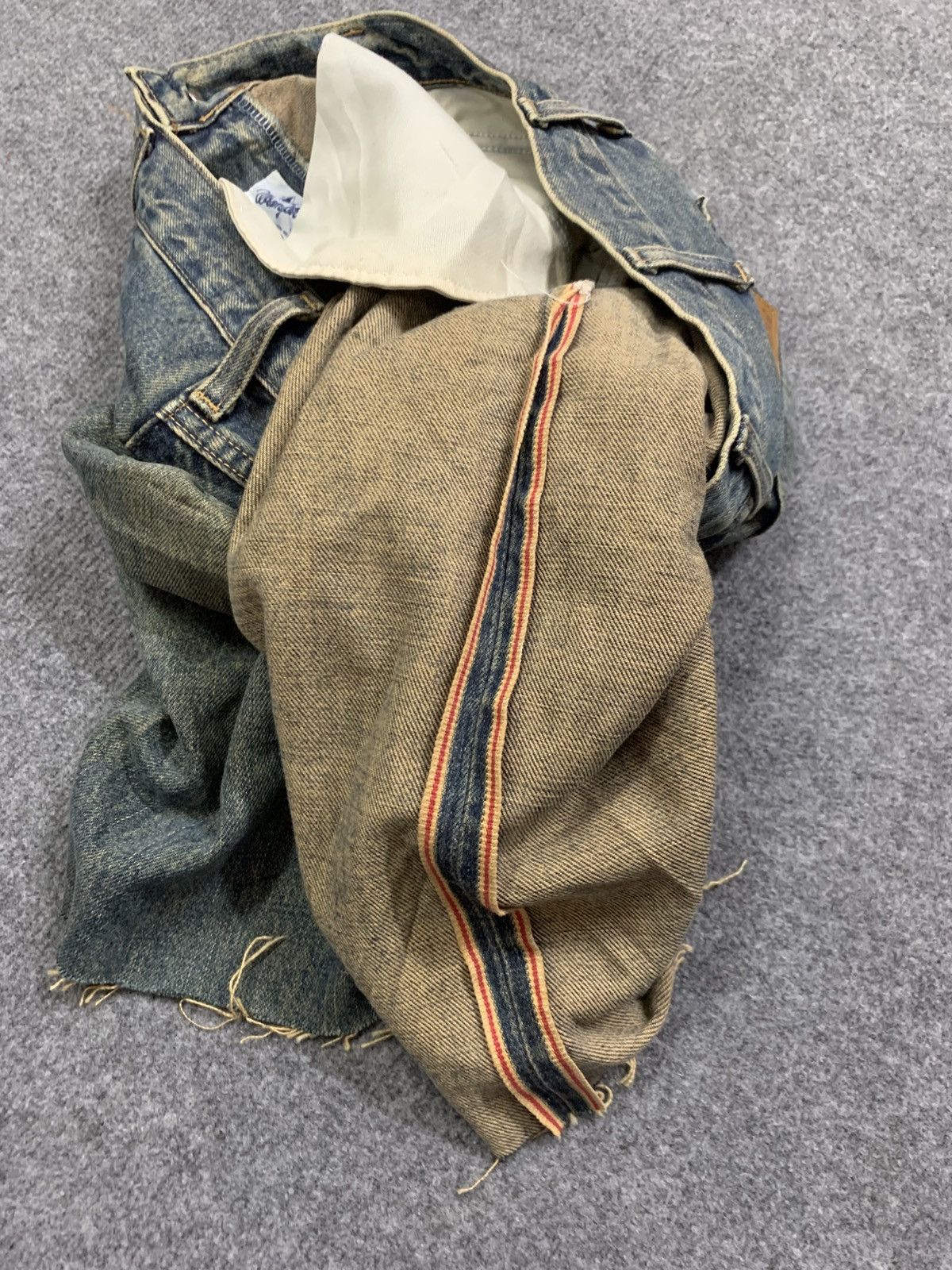 Wrangler VINTAGE WRANGLER SELVEDGE SHORT PANTS. Size US 31 - 9 Thumbnail