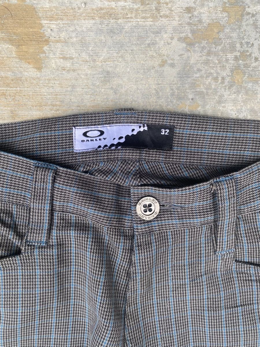Oakley Oakley checker grey golf flare pamts Size US 31 - 7 Thumbnail