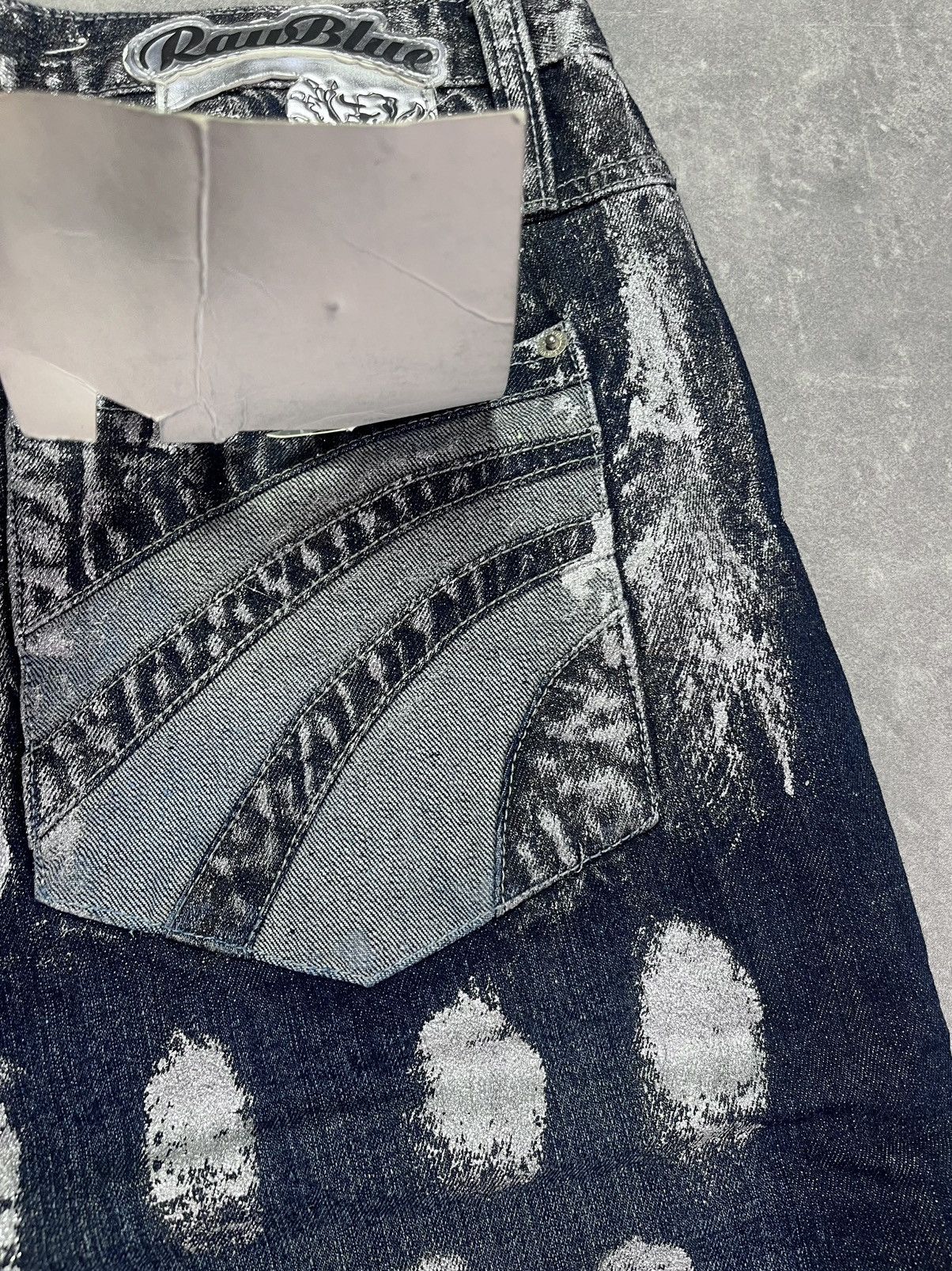 Affliction DSWT Raw Blue Baggy Printed Glitter Denim Jorts Shorts 38 Size US 38 / EU 54 - 6 Thumbnail