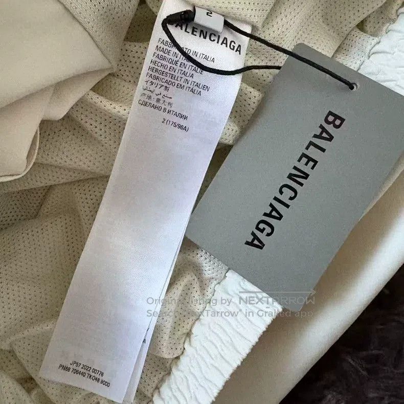 Balenciaga Balenciaga B Off White Shoulder Pad Retro Coach Jacket Size US M / EU 48-50 / 2 - 4 Thumbnail