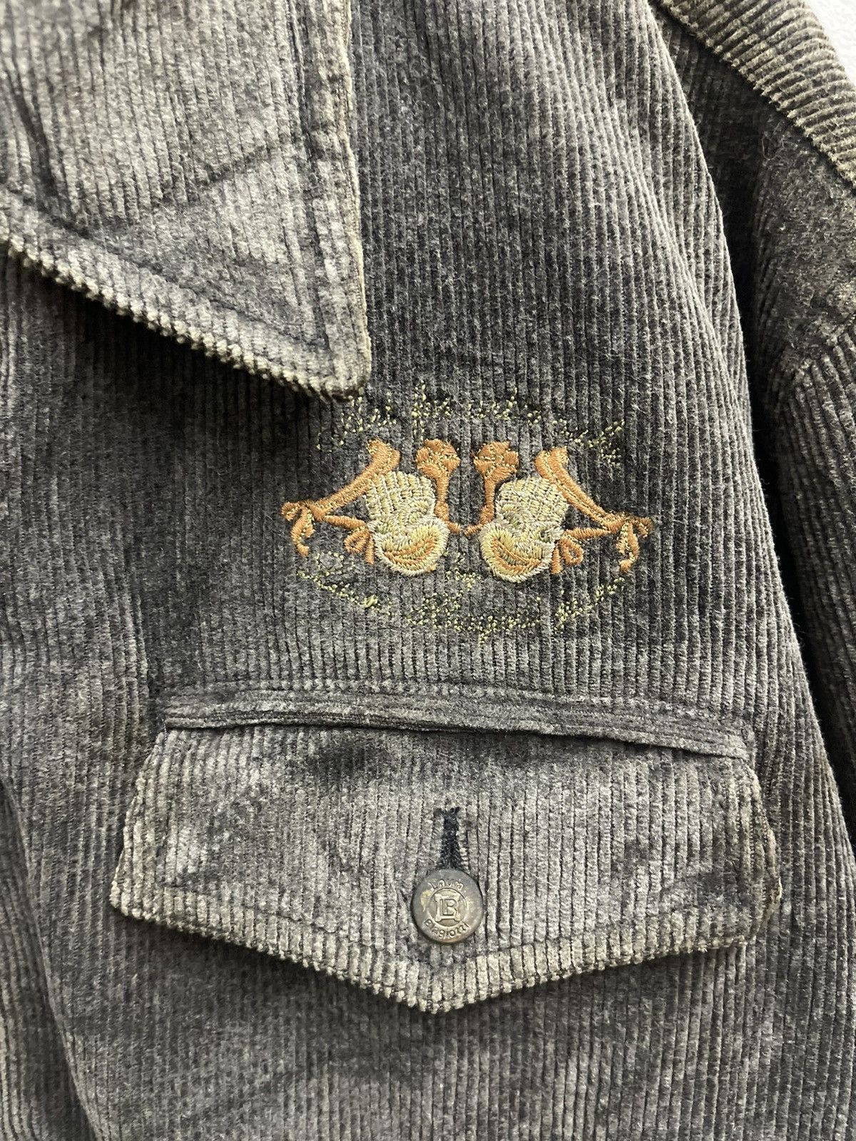 Laura Biagiotti VINTAGE LAURA BIAGIOTTI CORDUROY CROPPED JACKET Size US M / EU 48-50 / 2 - 4 Thumbnail