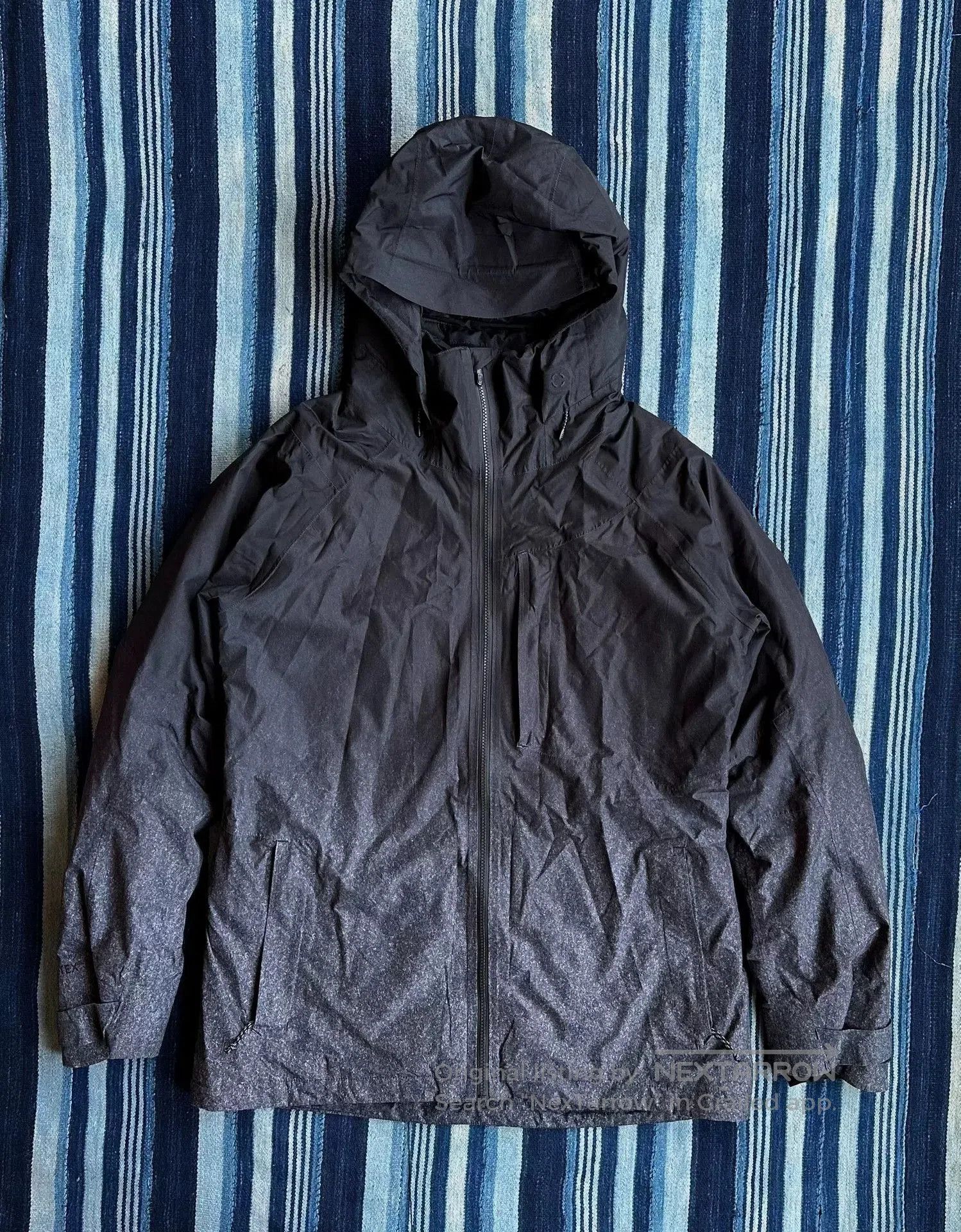 Burton burton ak gortex waterproof jacket for women. Size M / US 6-8 / IT 42-44 - 1 Thumbnail