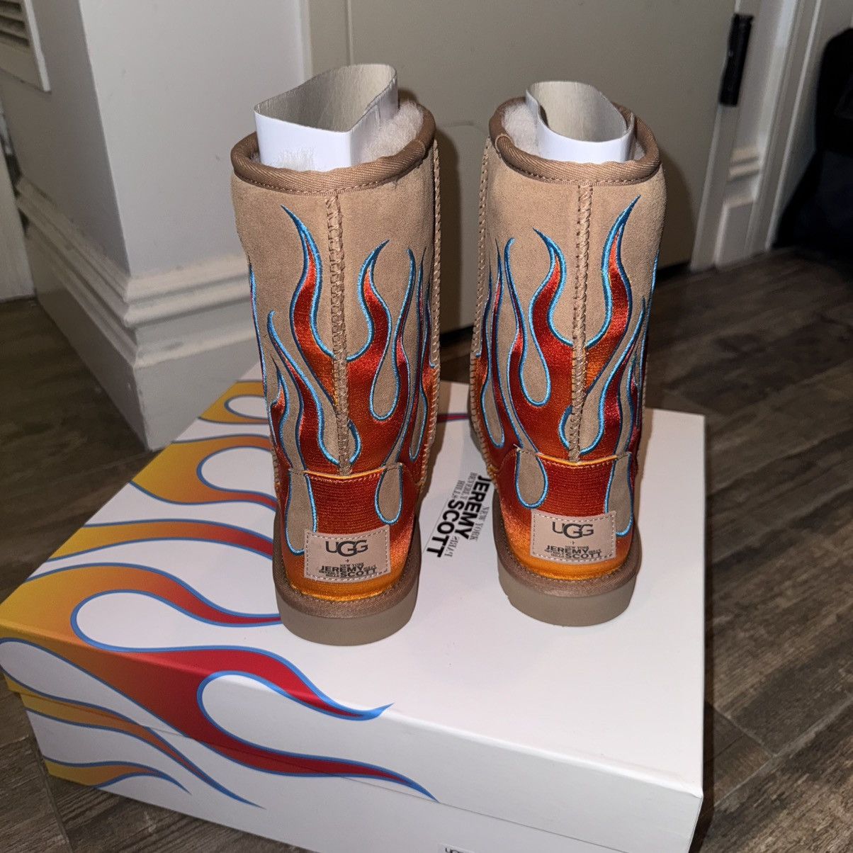Jeremy Scott Jeremy scott x ugg flame uggs Size US 9 / EU 42 - 9 Thumbnail