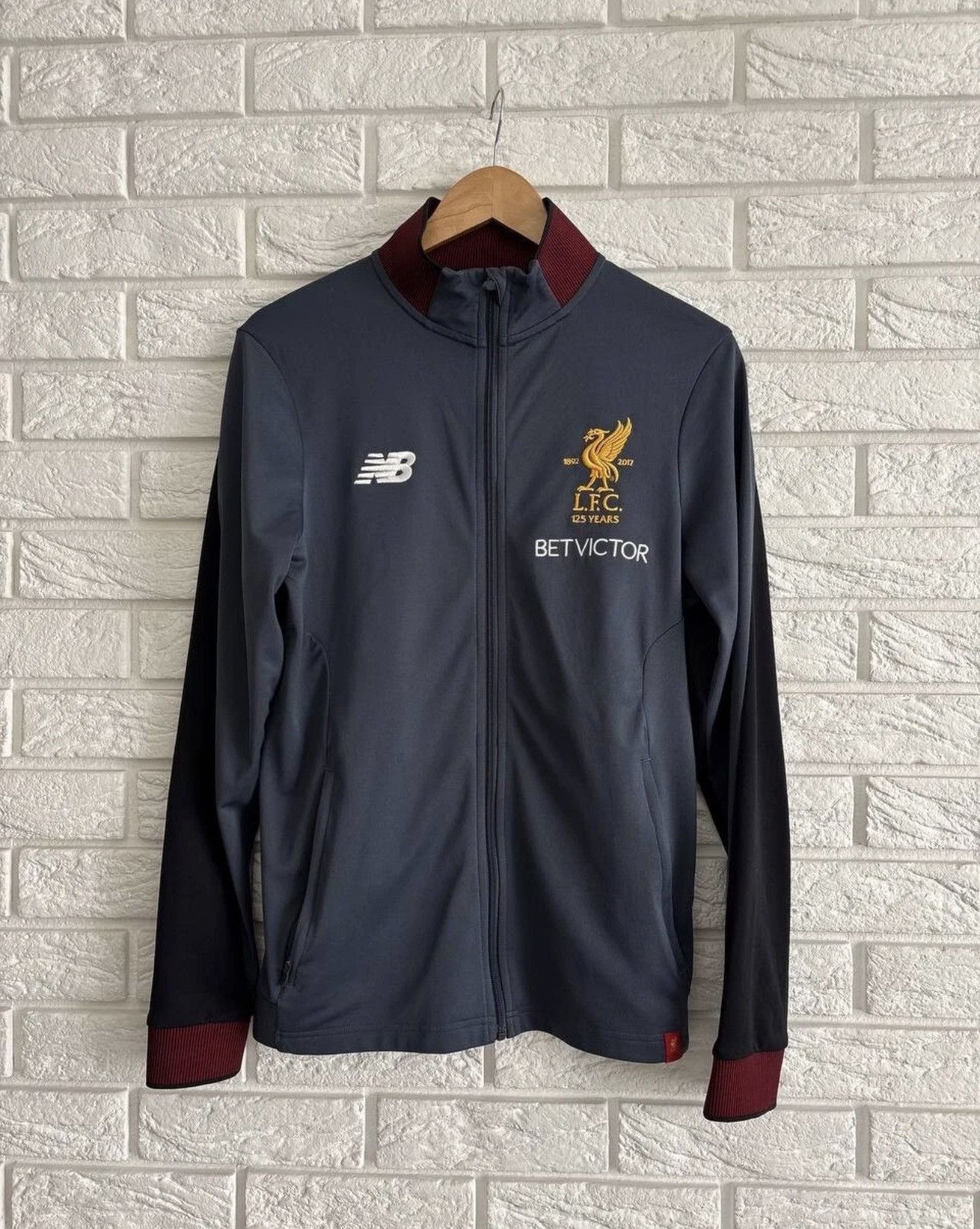 New Balance Liverpool New Balance 2017/2018 training track jacket Size US S / EU 44-46 / 1 - 1 Thumbnail