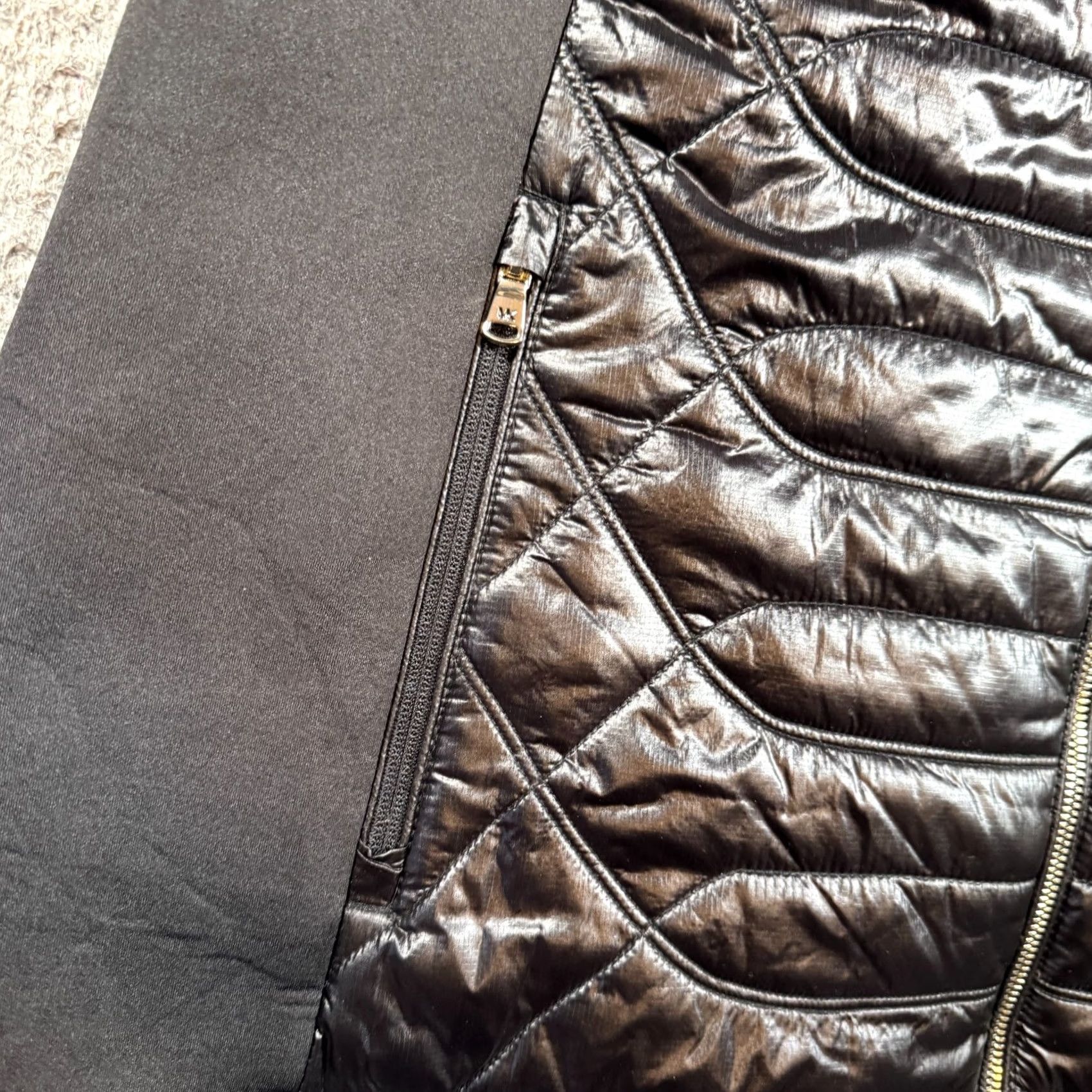 Michael Kors Michael Kors Quilted Puffer Vest Womens Medium Black Removable Hood Full Zip Vest Set Size M / US 6-8 / IT 42-44 - 5 Thumbnail