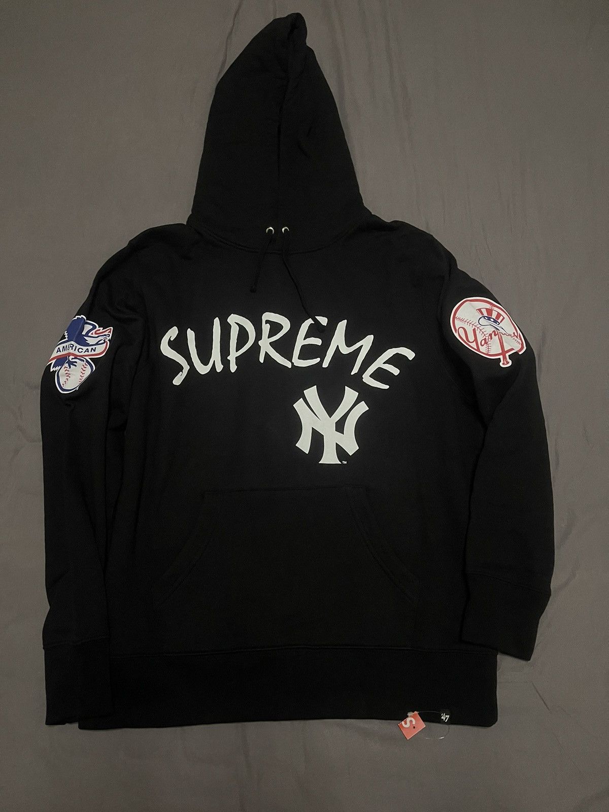 Supreme yankees hoodie hotsell