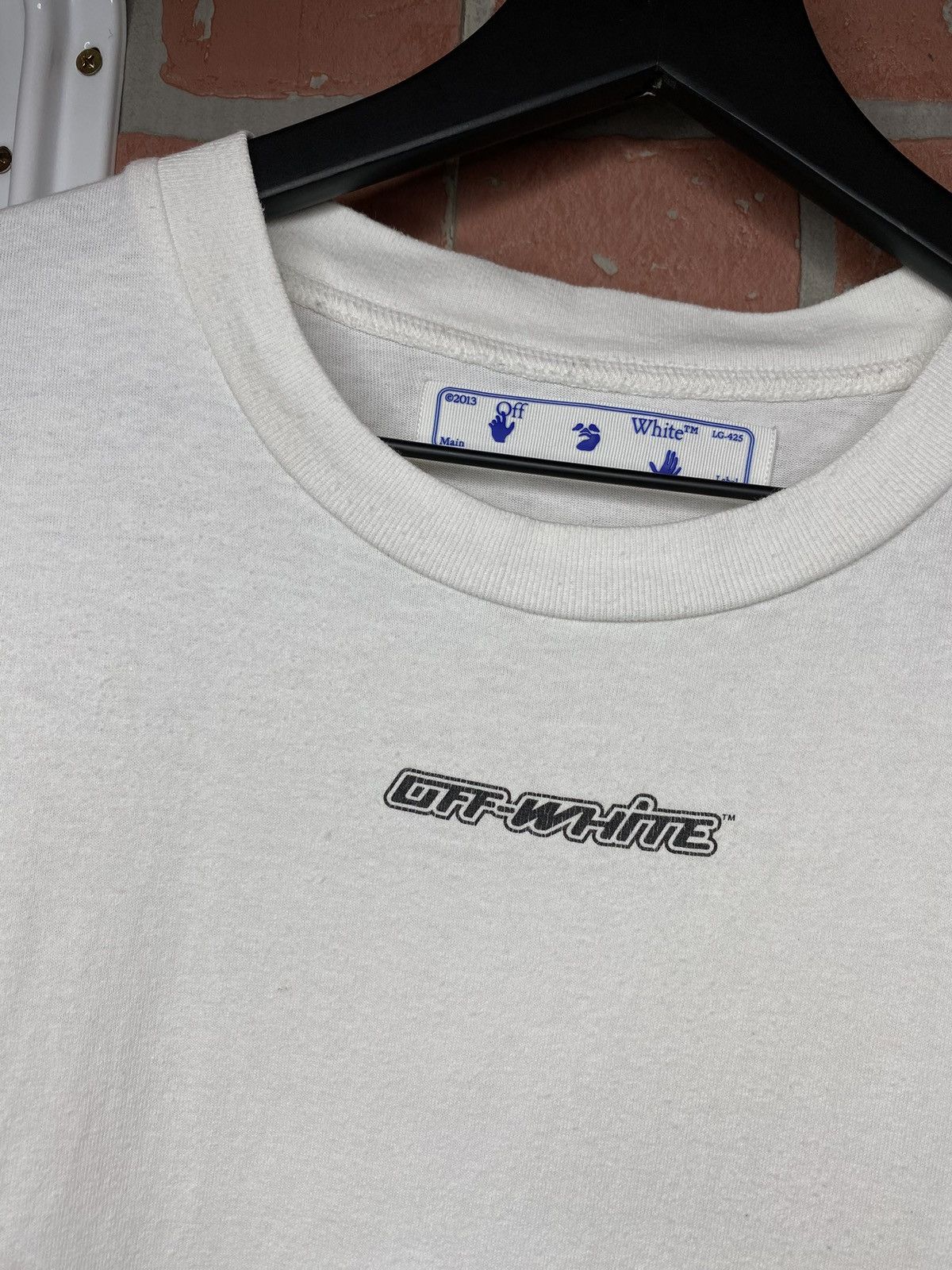 Off-White Virgil Abloh Arrows White T-Shirt Size Medium