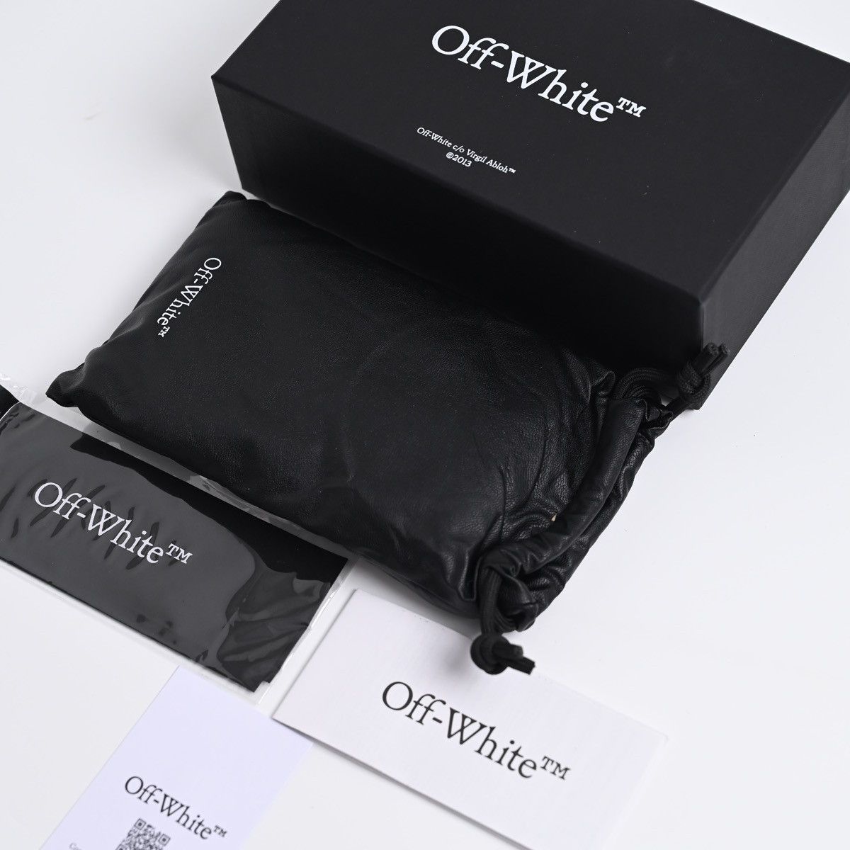 Off-White OFF WHITE LAUREL SUNGLASSES Size ONE SIZE - 14 Thumbnail