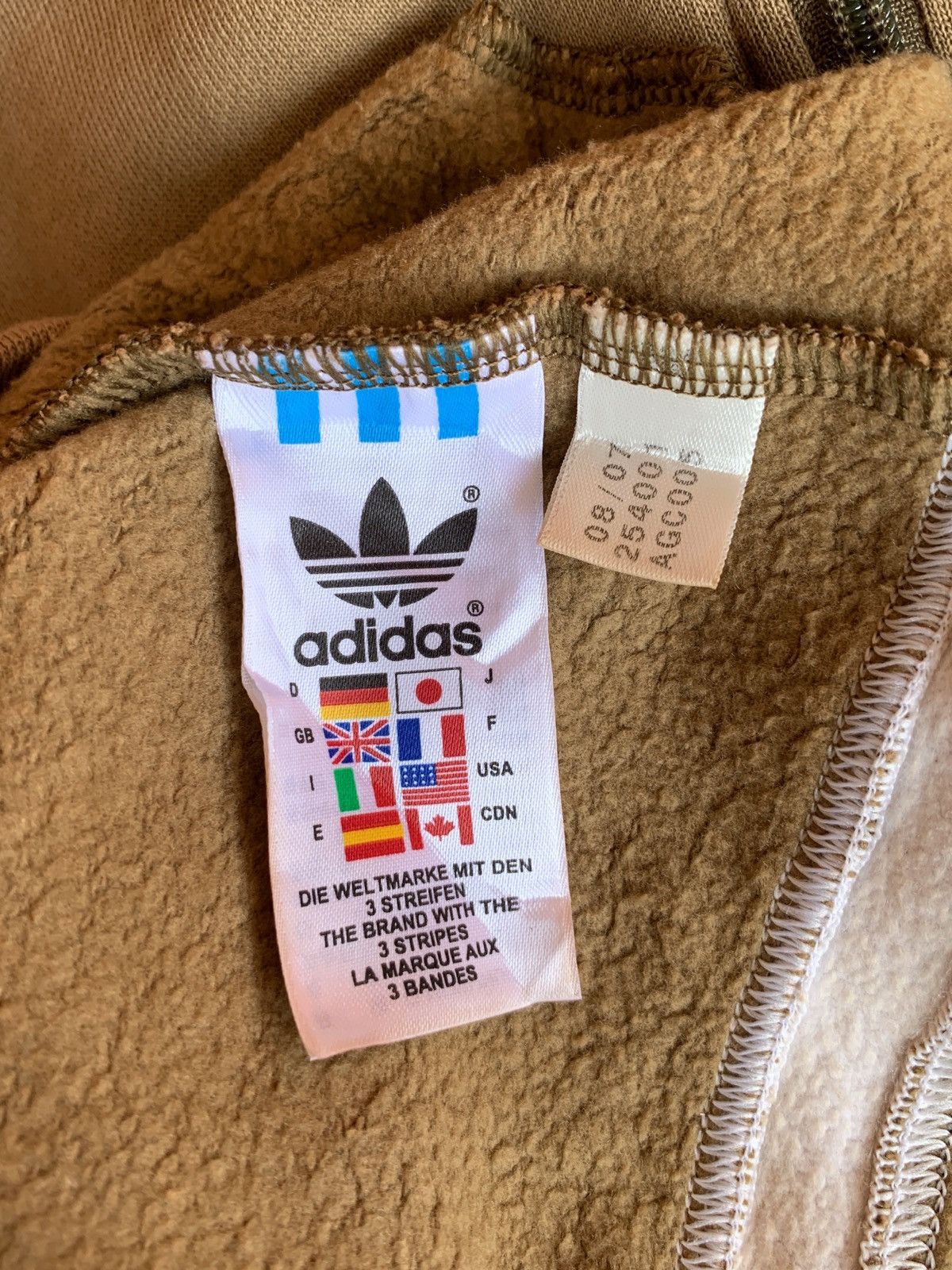 Adidas × Designer Adidas materials of the world inuit hoodie rare Size US M / EU 48-50 / 2 - 9 Thumbnail