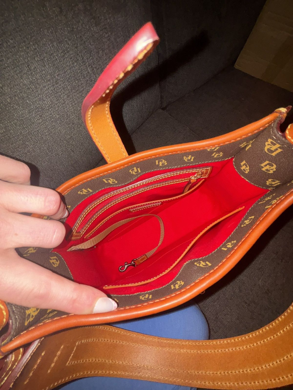 Dooney & Bourke Brand New w/ Tags – Dooney & Bourke Gretta Small Messenger Size ONE SIZE - 7 Thumbnail