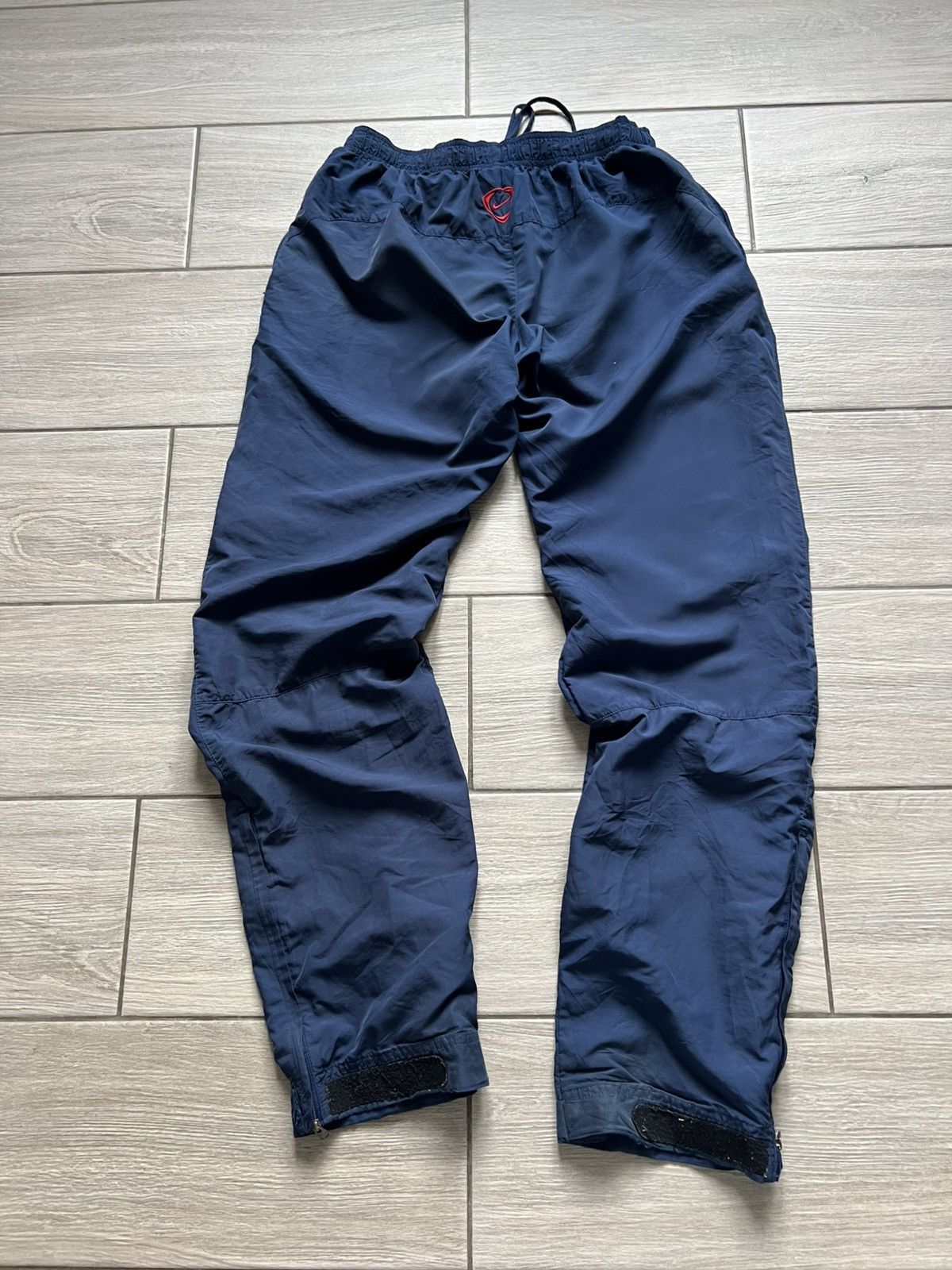 Nike Vintage Nike FC Barcelona y2k drill nylon pants Size US 34 / EU 50 - 9 Thumbnail