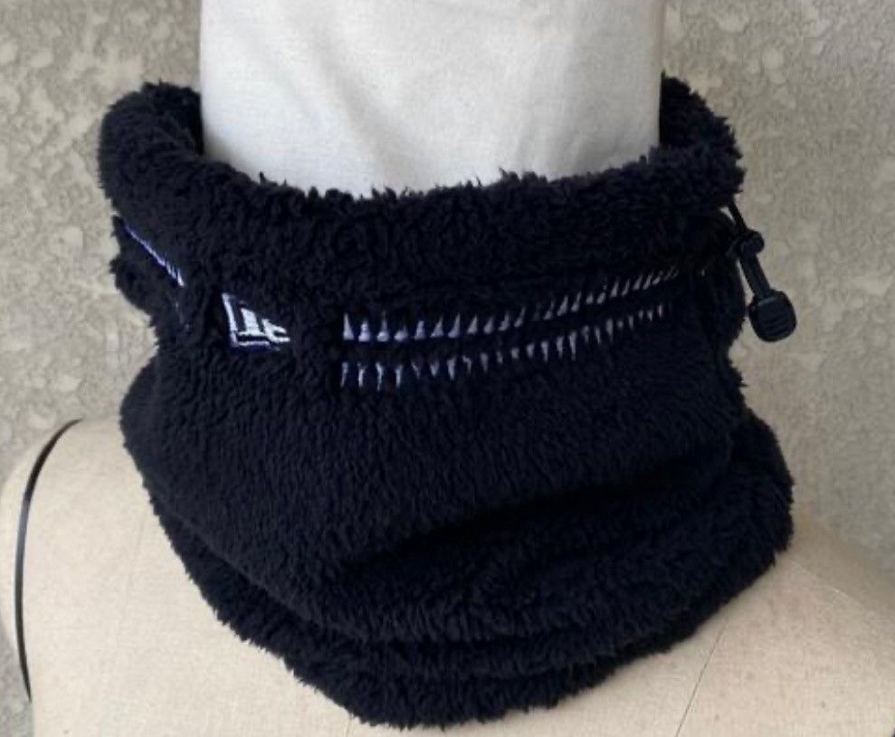 Undercover Undercover New Era Boa Fleece Neck Warmer Black Size ONE SIZE - 1 Thumbnail