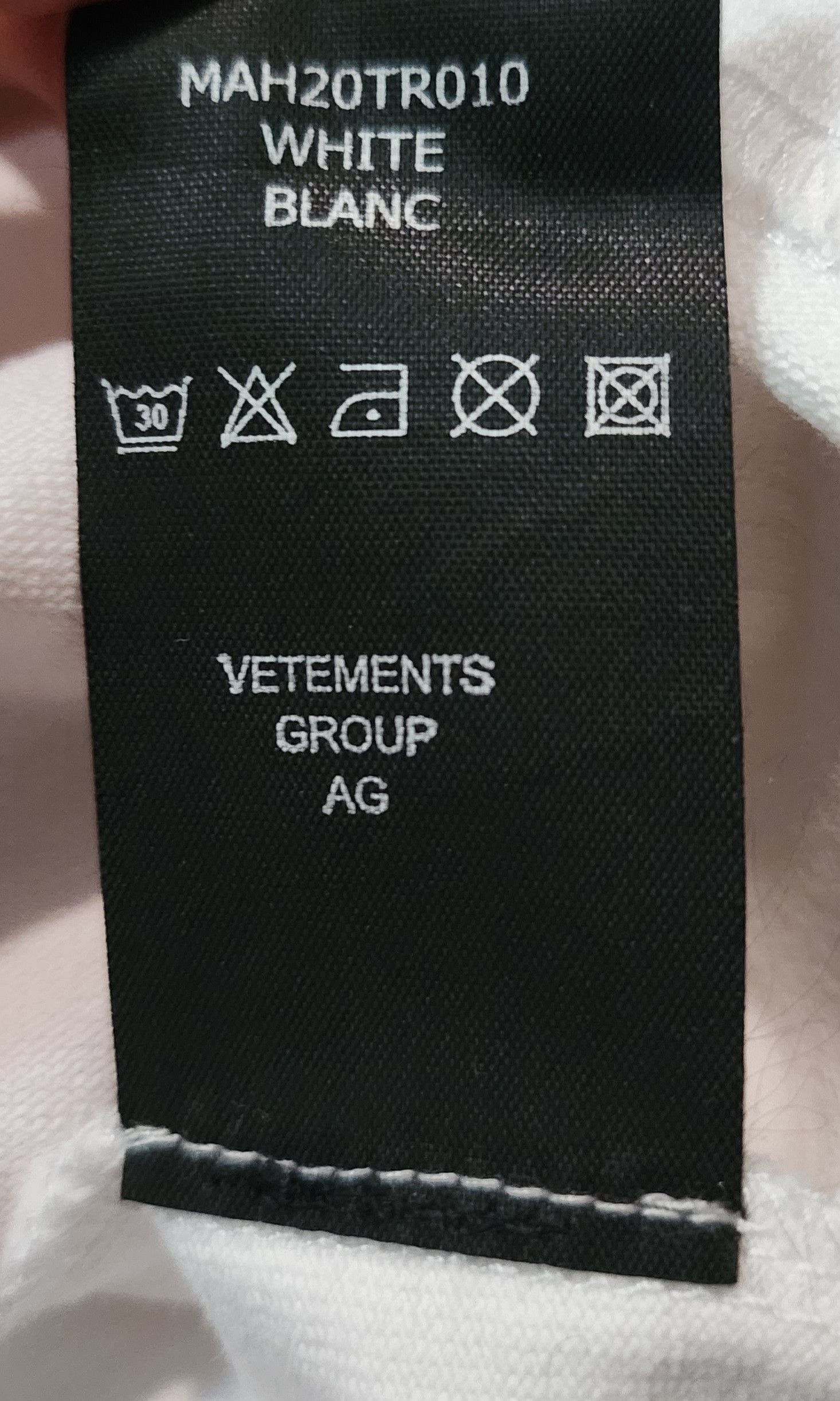 Vetements Hot Sauce Long Sleeve Size US L / EU 52-54 / 3 - 9 Thumbnail