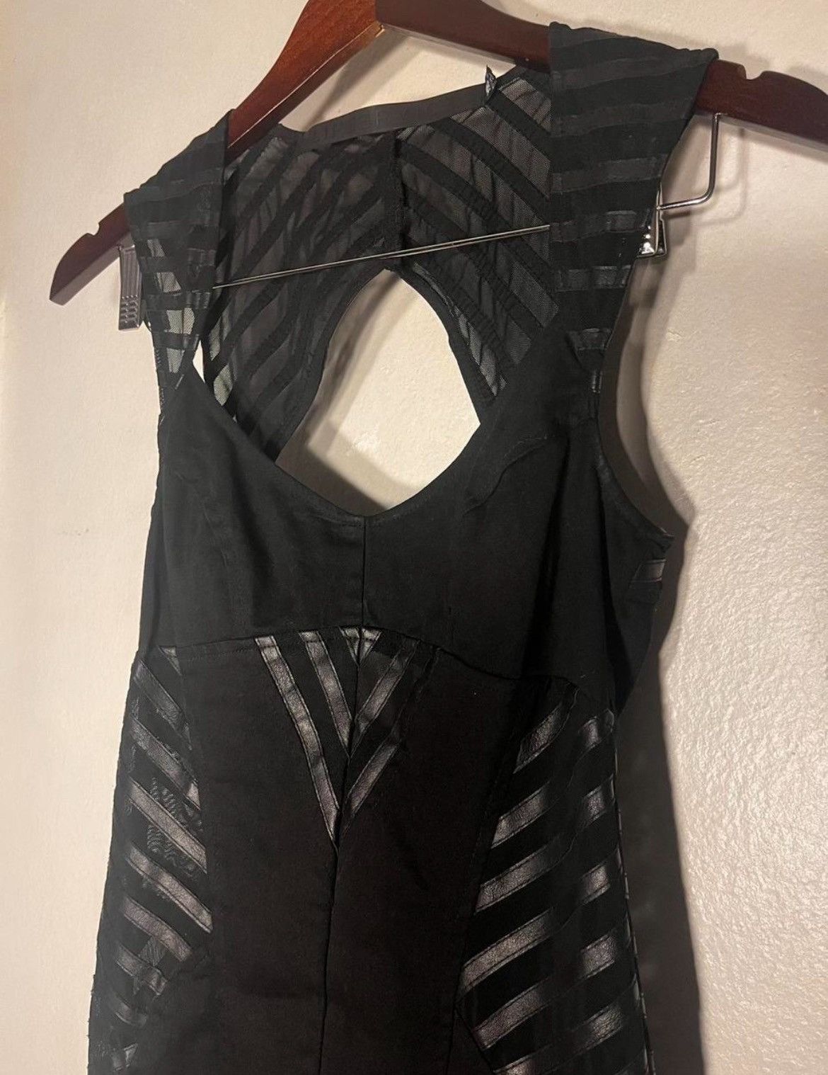 Lip Service LIP SERVICE SECRET SOCIETY MESH MINI DRESS BODYCON Size XS / US 0-2 / IT 36-38 - 4 Thumbnail