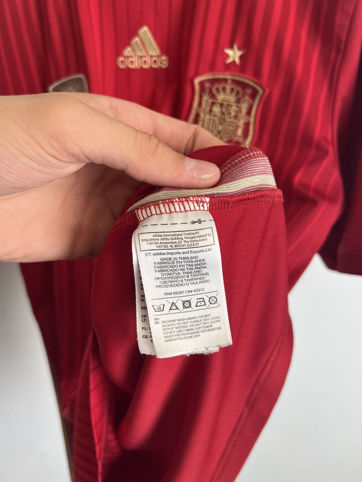 Adidas Vintage Spain adidas soccer jersey Size US M / EU 48-50 / 2 - 5 Thumbnail